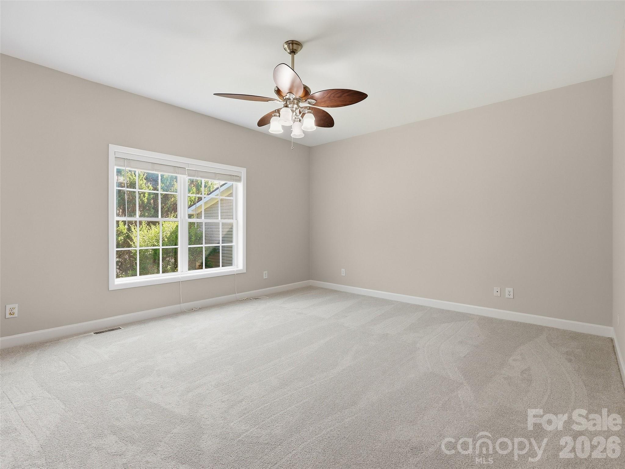 209 Beechnut Drive — Hendersonville