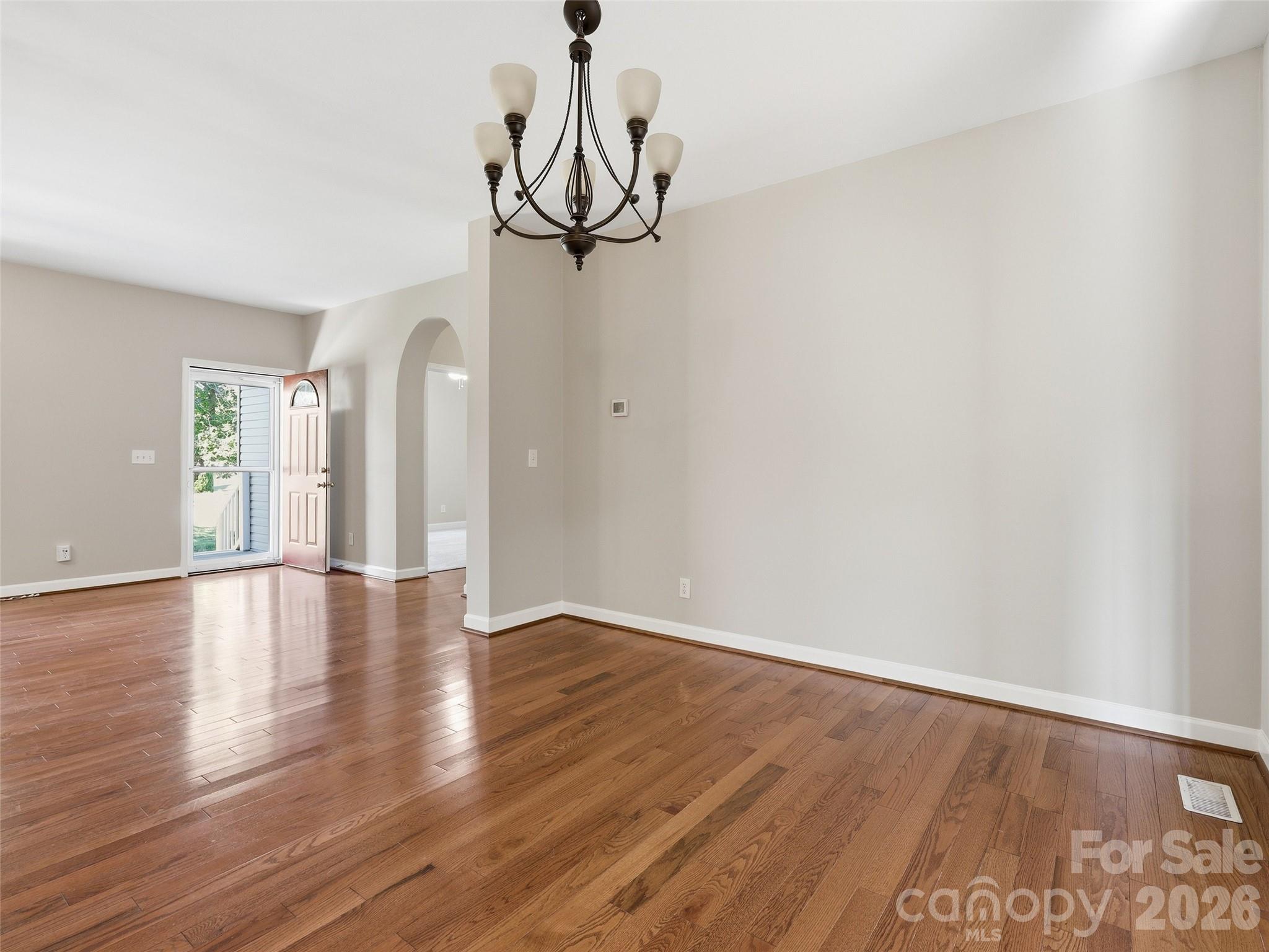 209 Beechnut Drive — Hendersonville