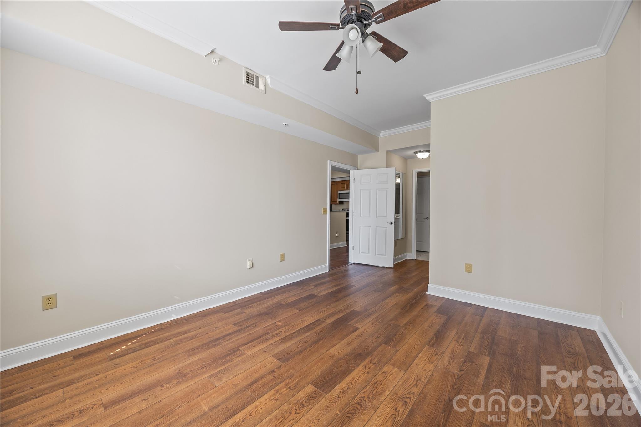 300 W 5th Street #809 — Charlotte