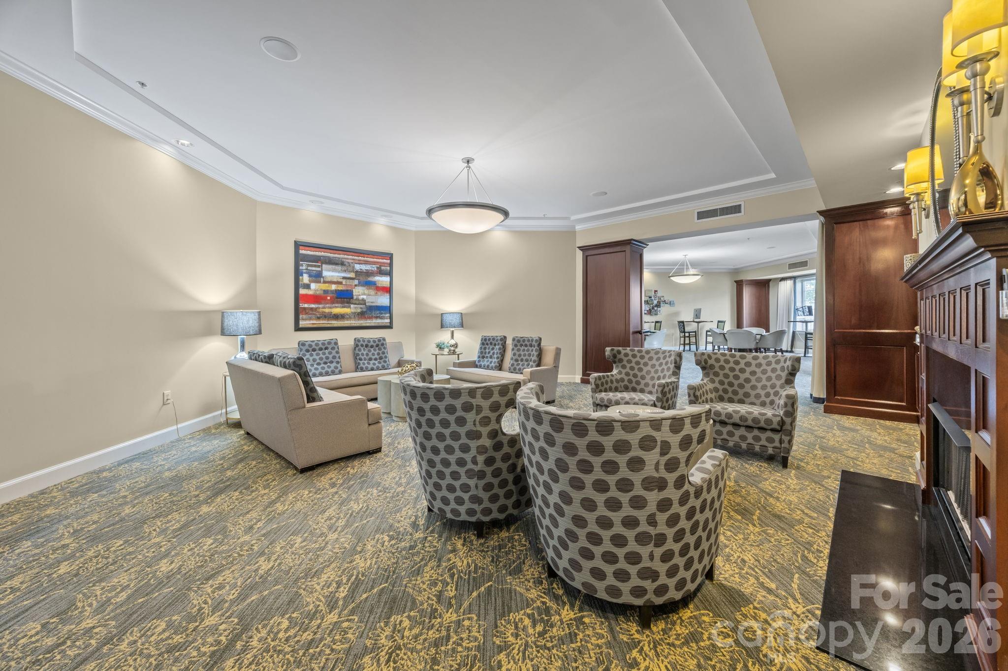300 W 5th Street #809 — Charlotte