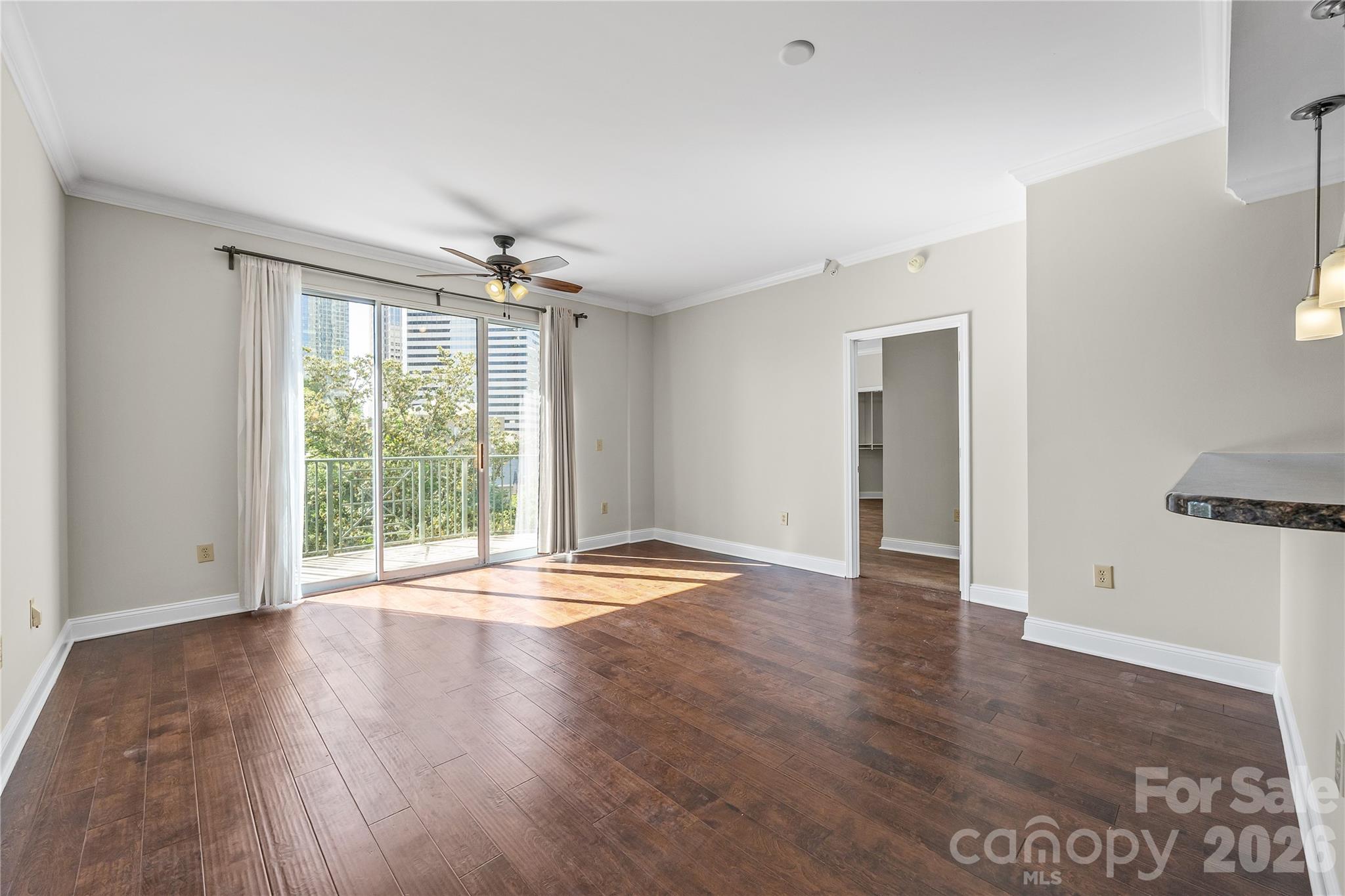 300 W 5th Street #809 — Charlotte