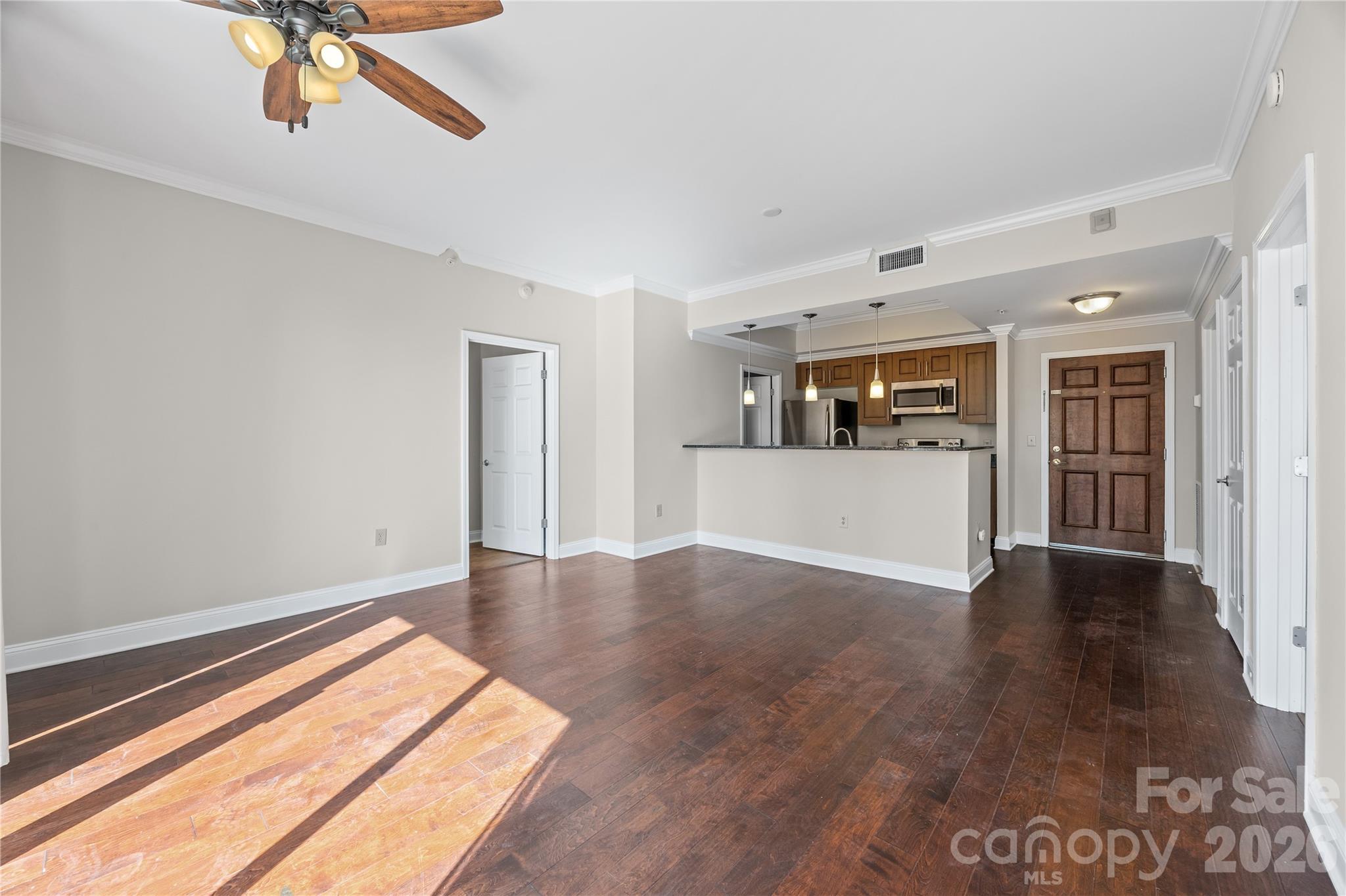 300 W 5th Street #809 — Charlotte