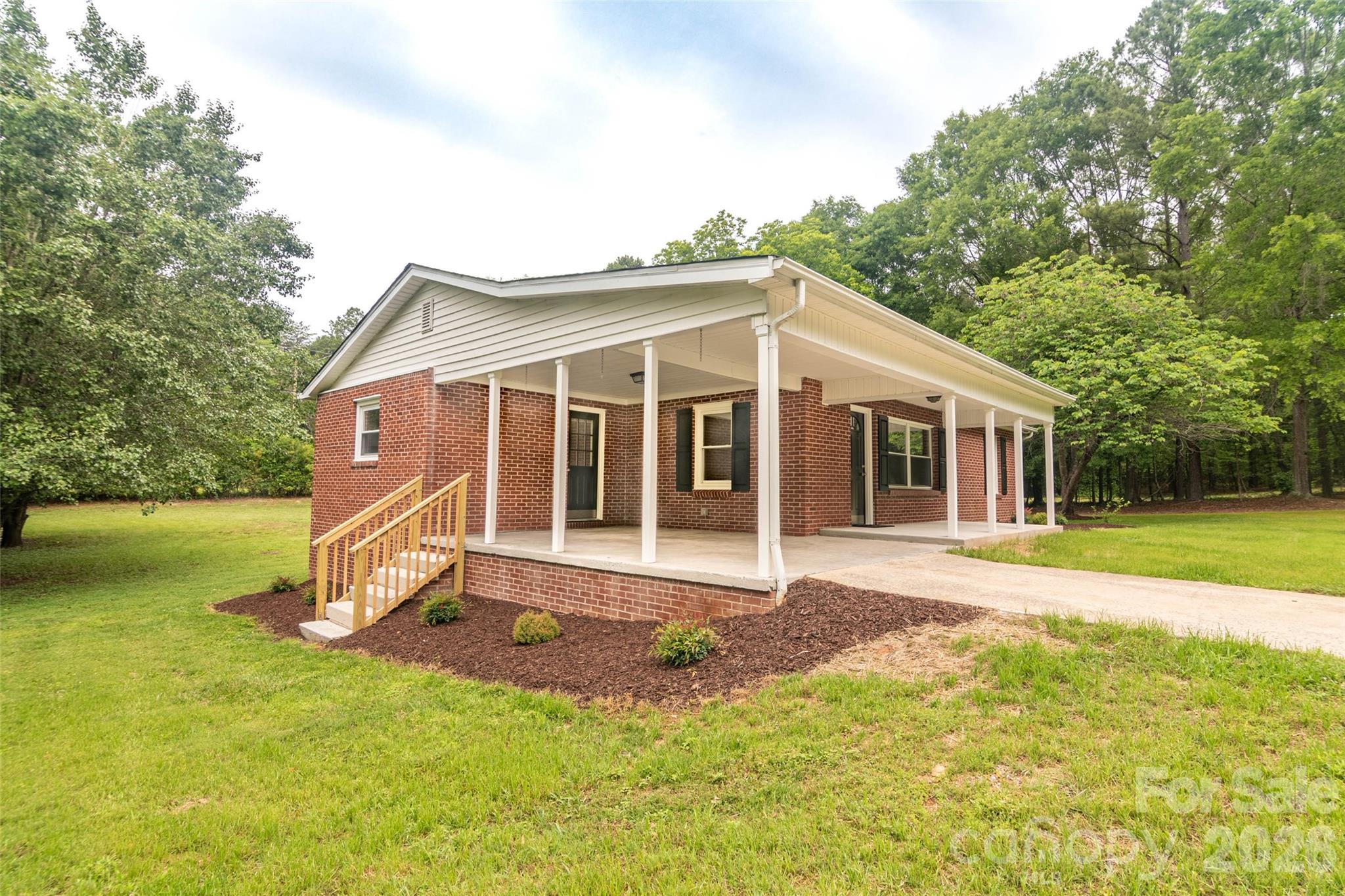 156 Doggett Grove Road — Forest City
