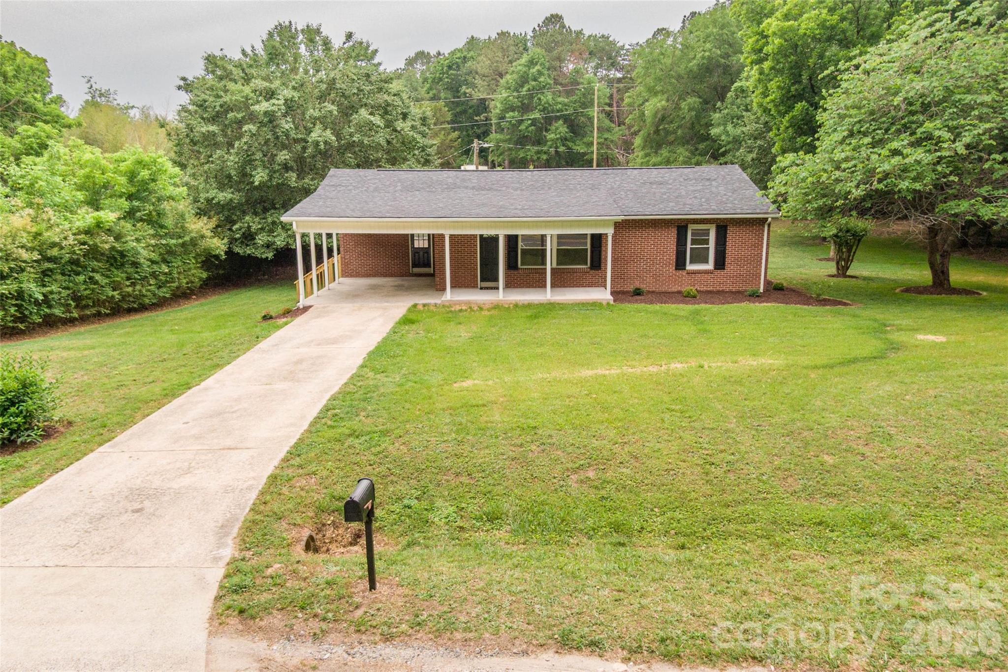 156 Doggett Grove Road — Forest City