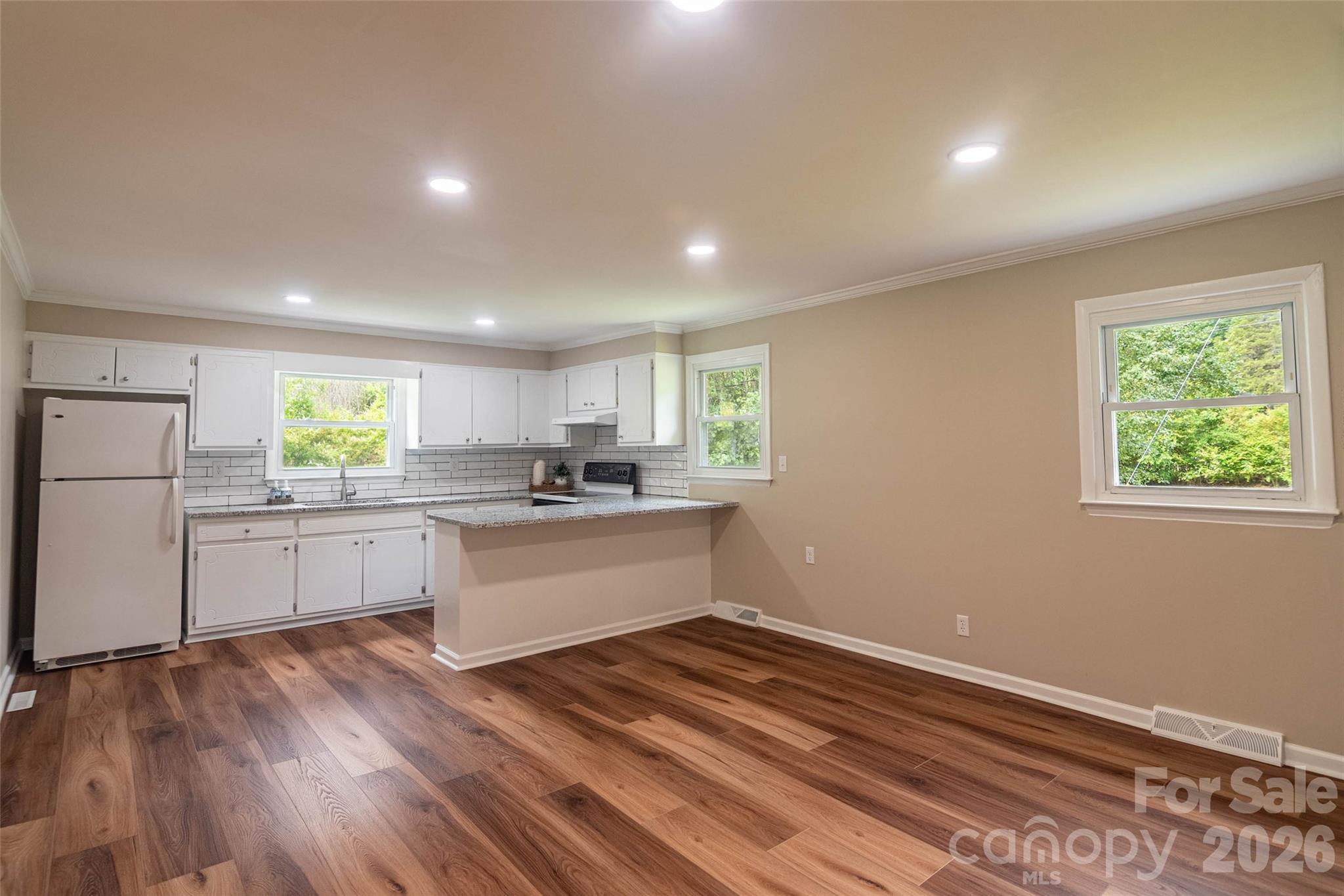 156 Doggett Grove Road — Forest City