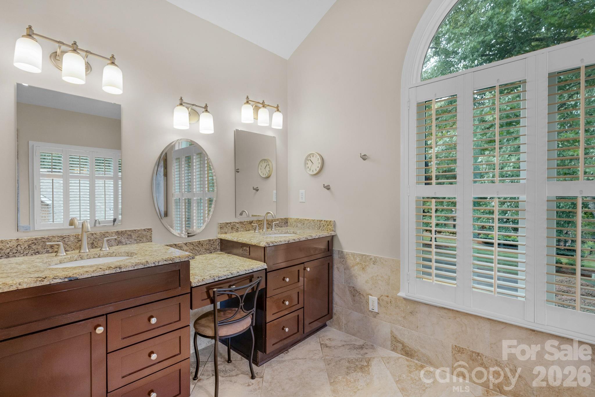 10514 Old Wayside Road — Charlotte
