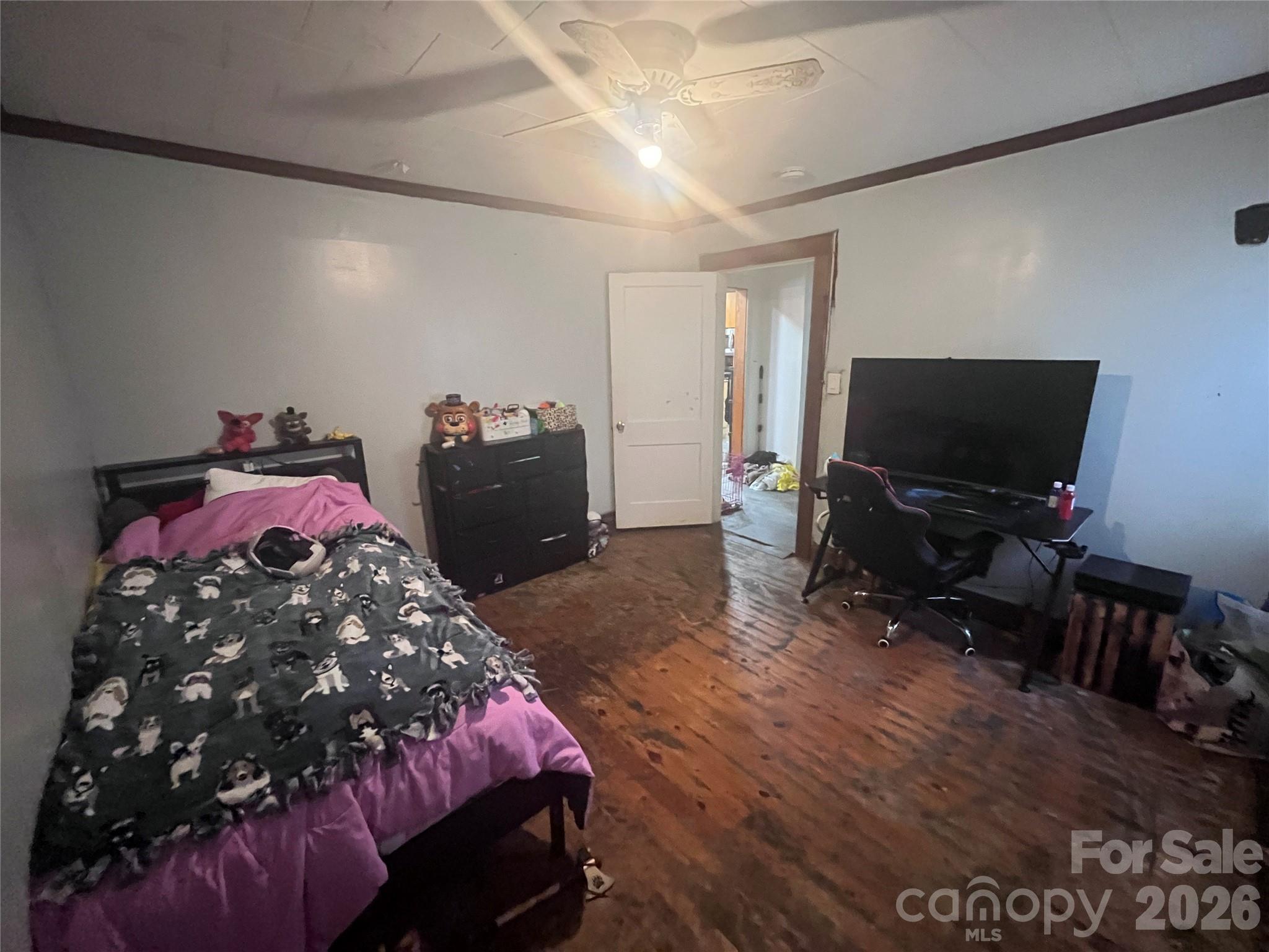 402 Easy Street — Concord