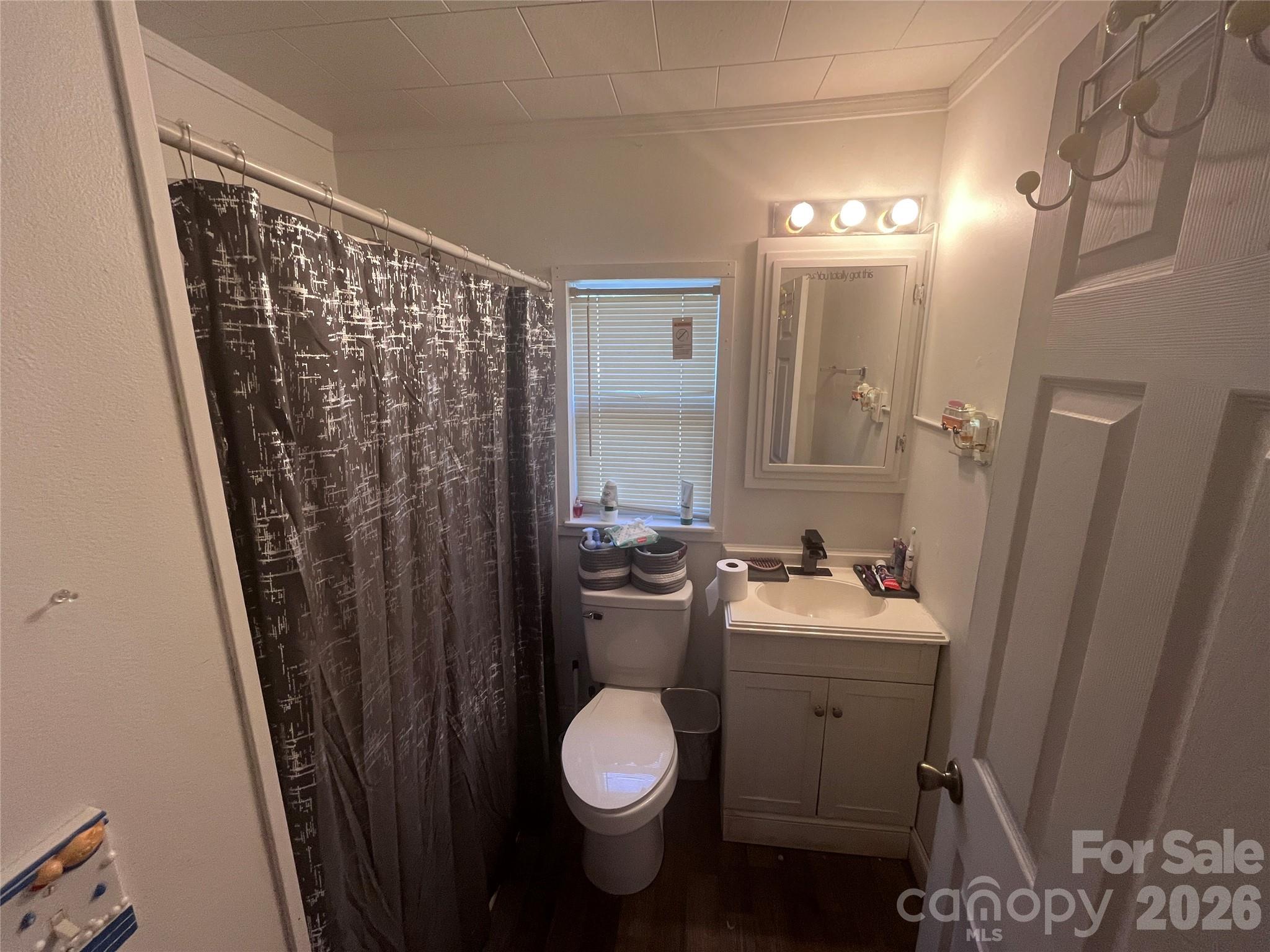 402 Easy Street — Concord