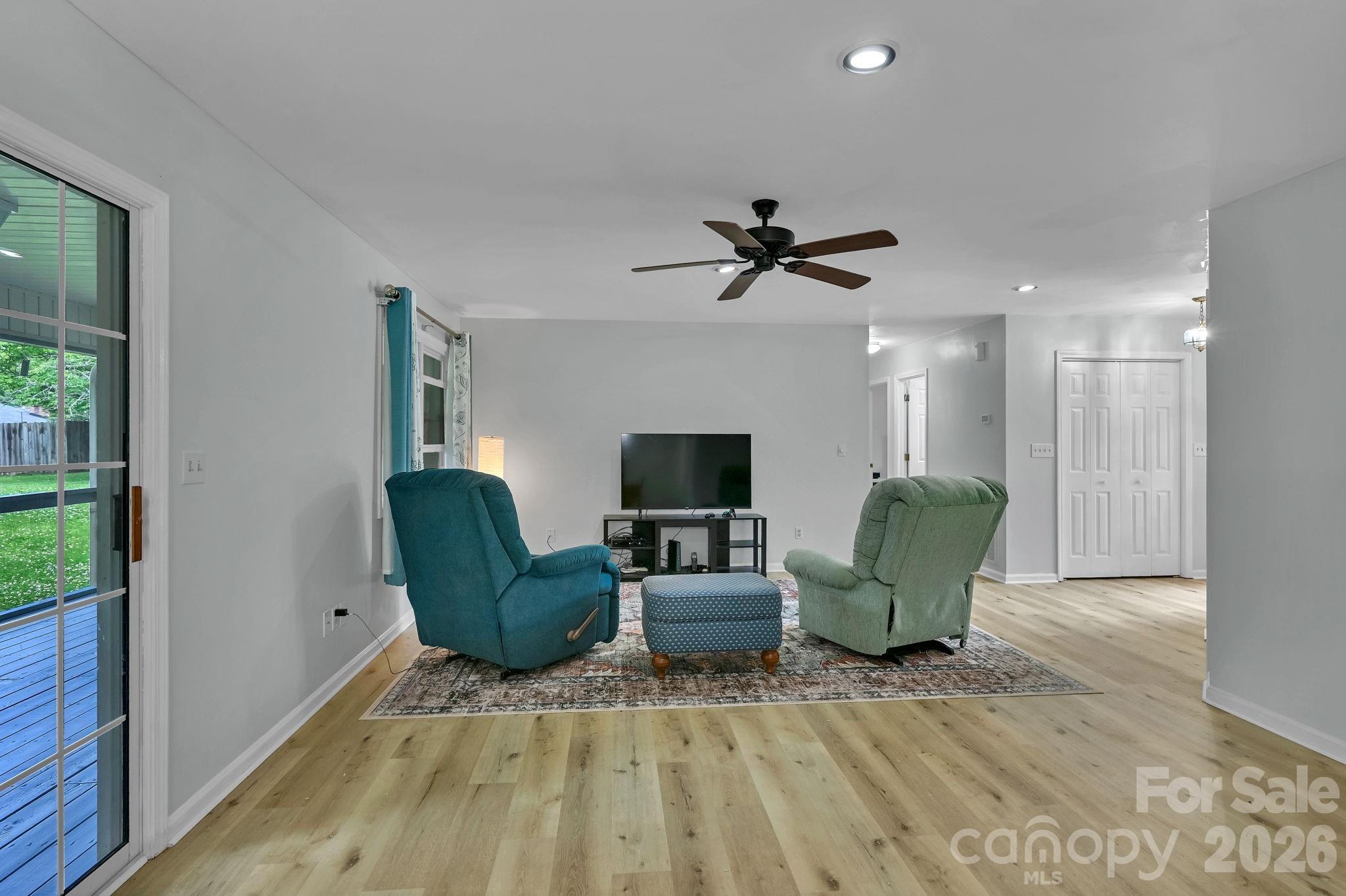 31 St Andrews Drive — Etowah