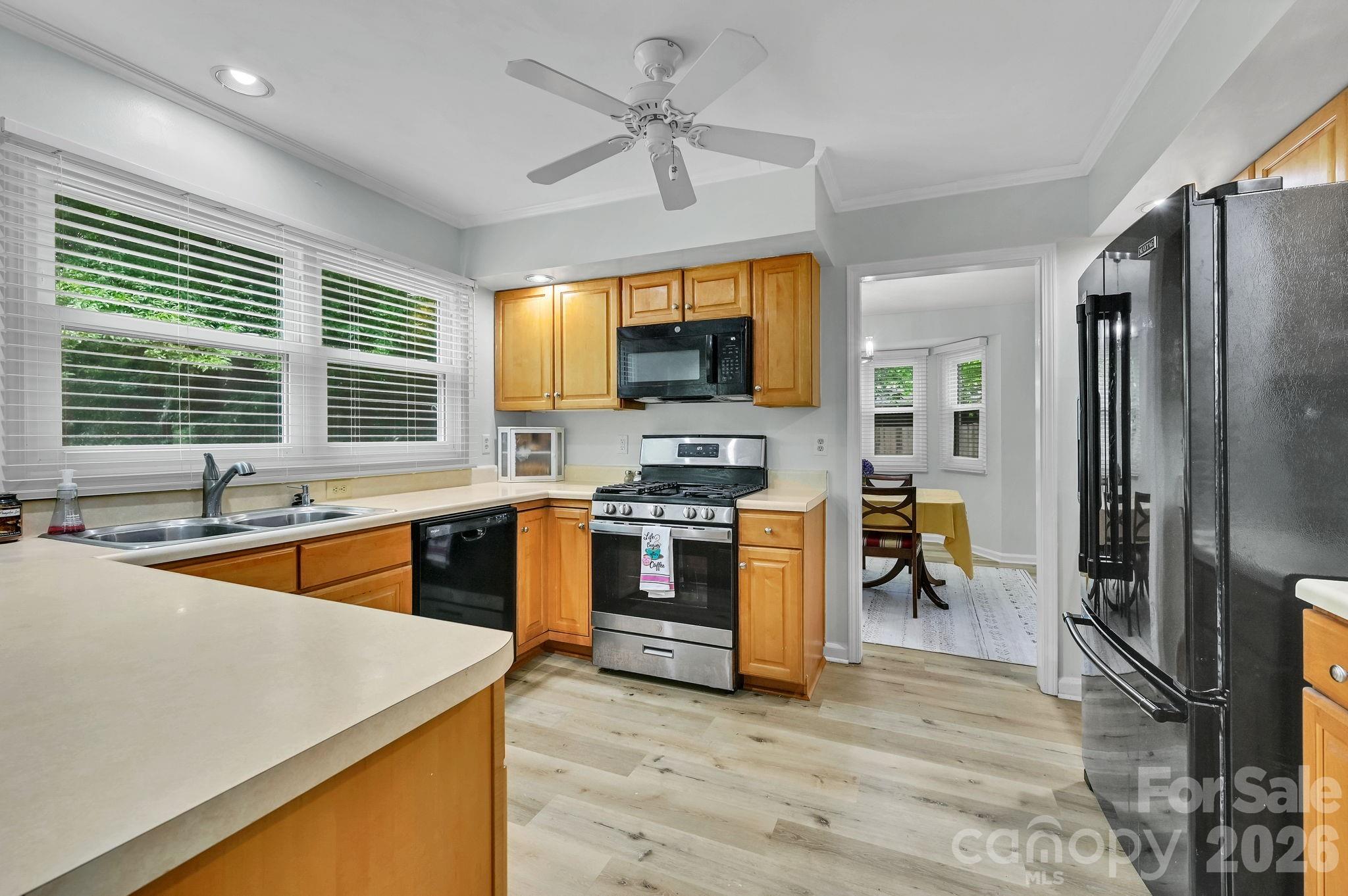 31 St Andrews Drive — Etowah