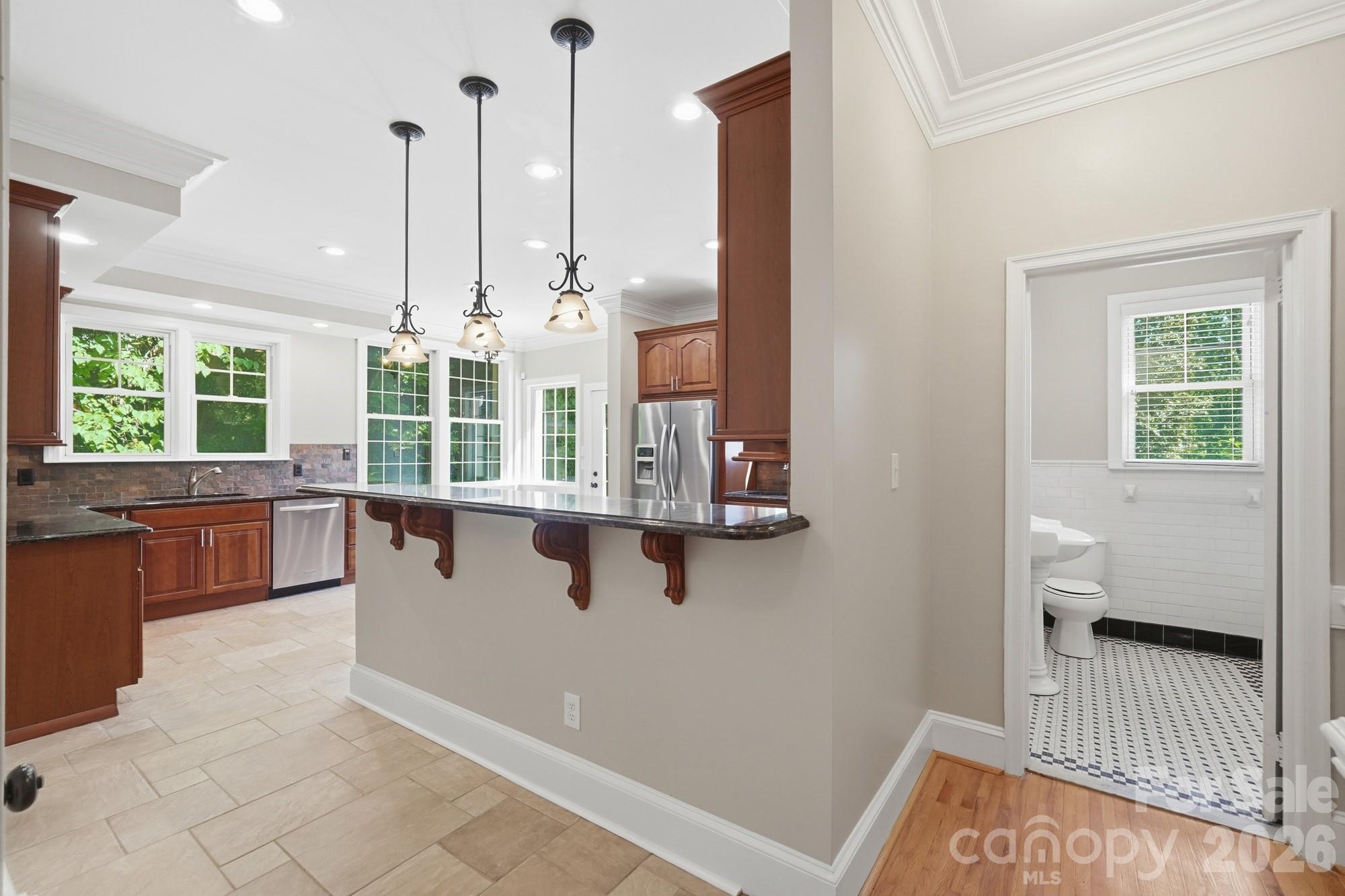 1624 S New Hope Road — Gastonia