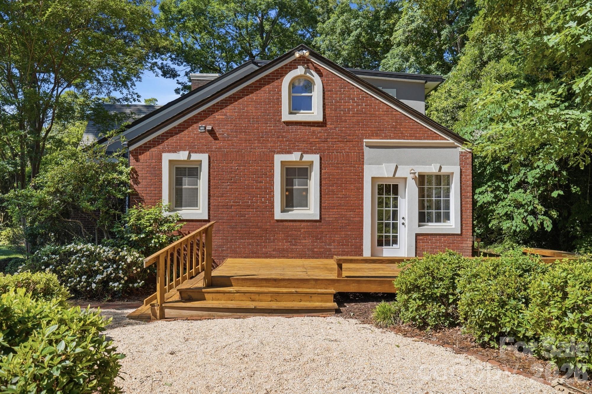 1624 S New Hope Road — Gastonia