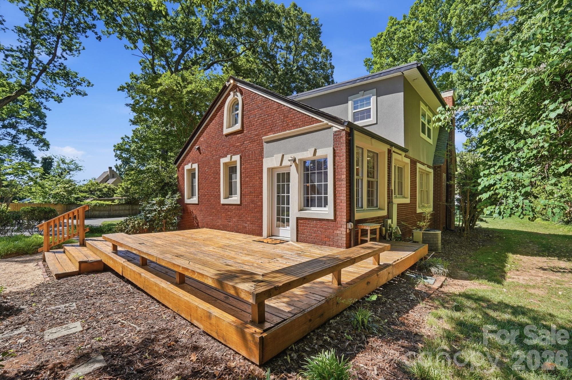 1624 S New Hope Road — Gastonia