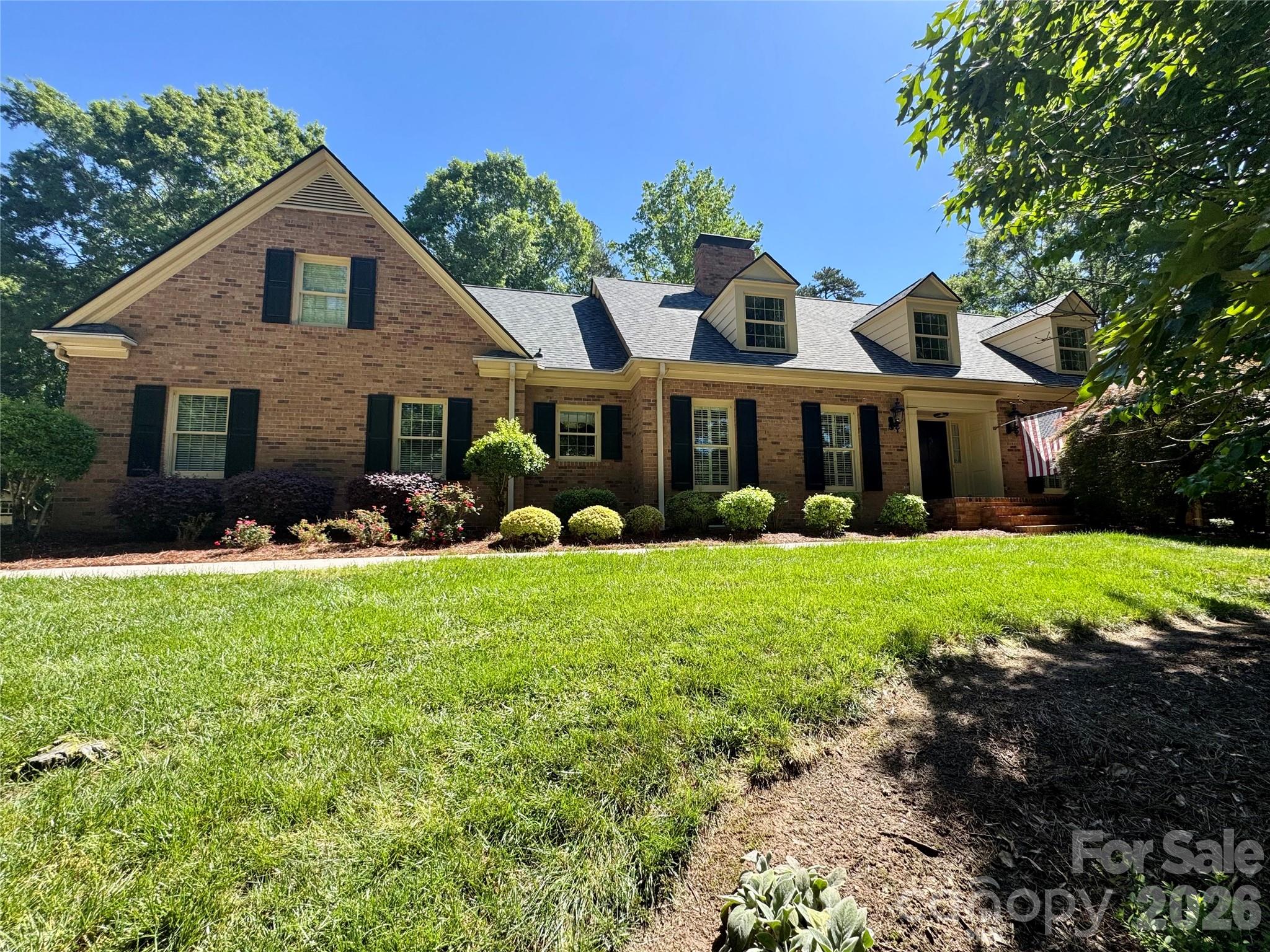 500 Woodend Drive SE — Concord