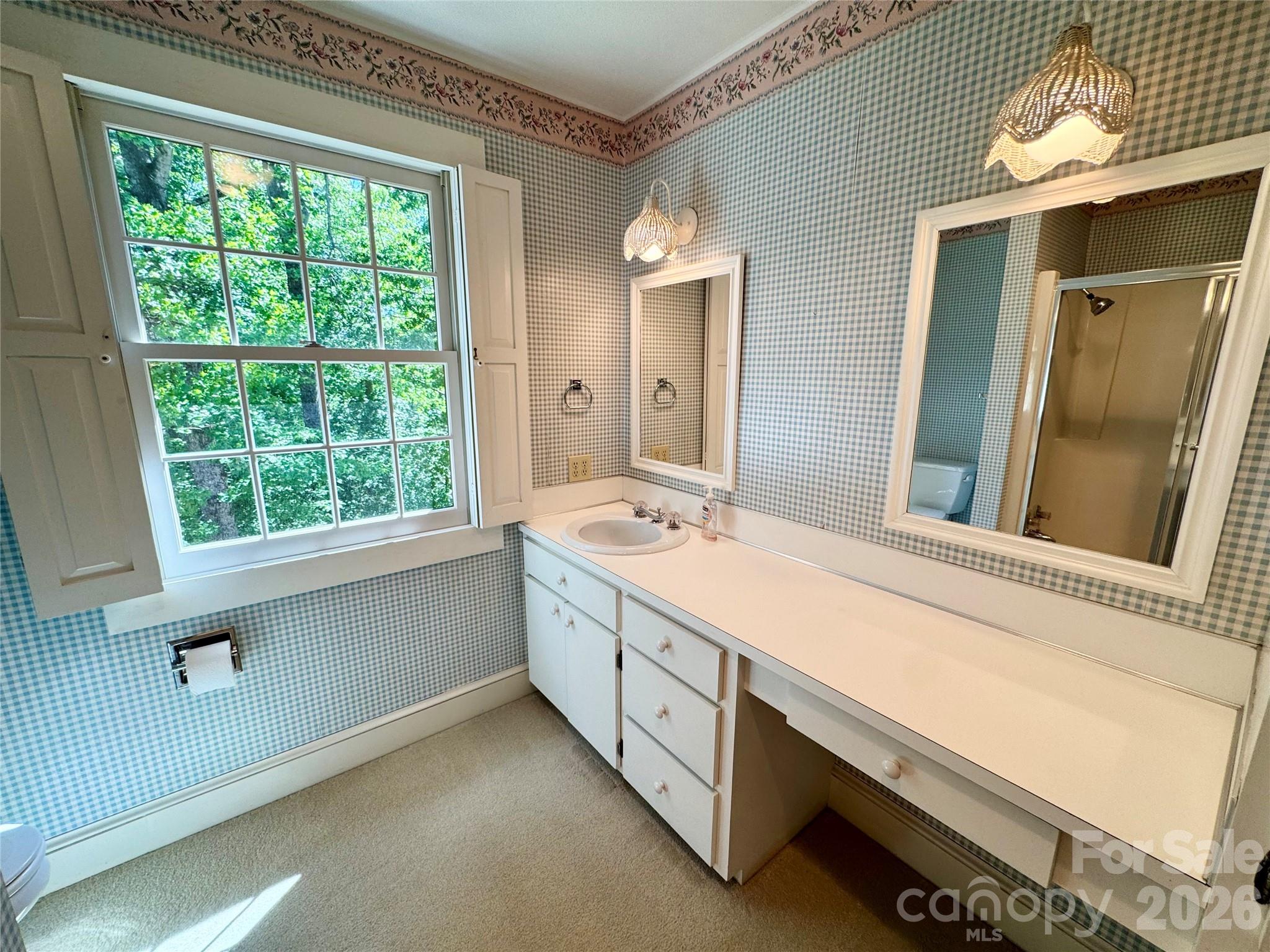 500 Woodend Drive SE — Concord