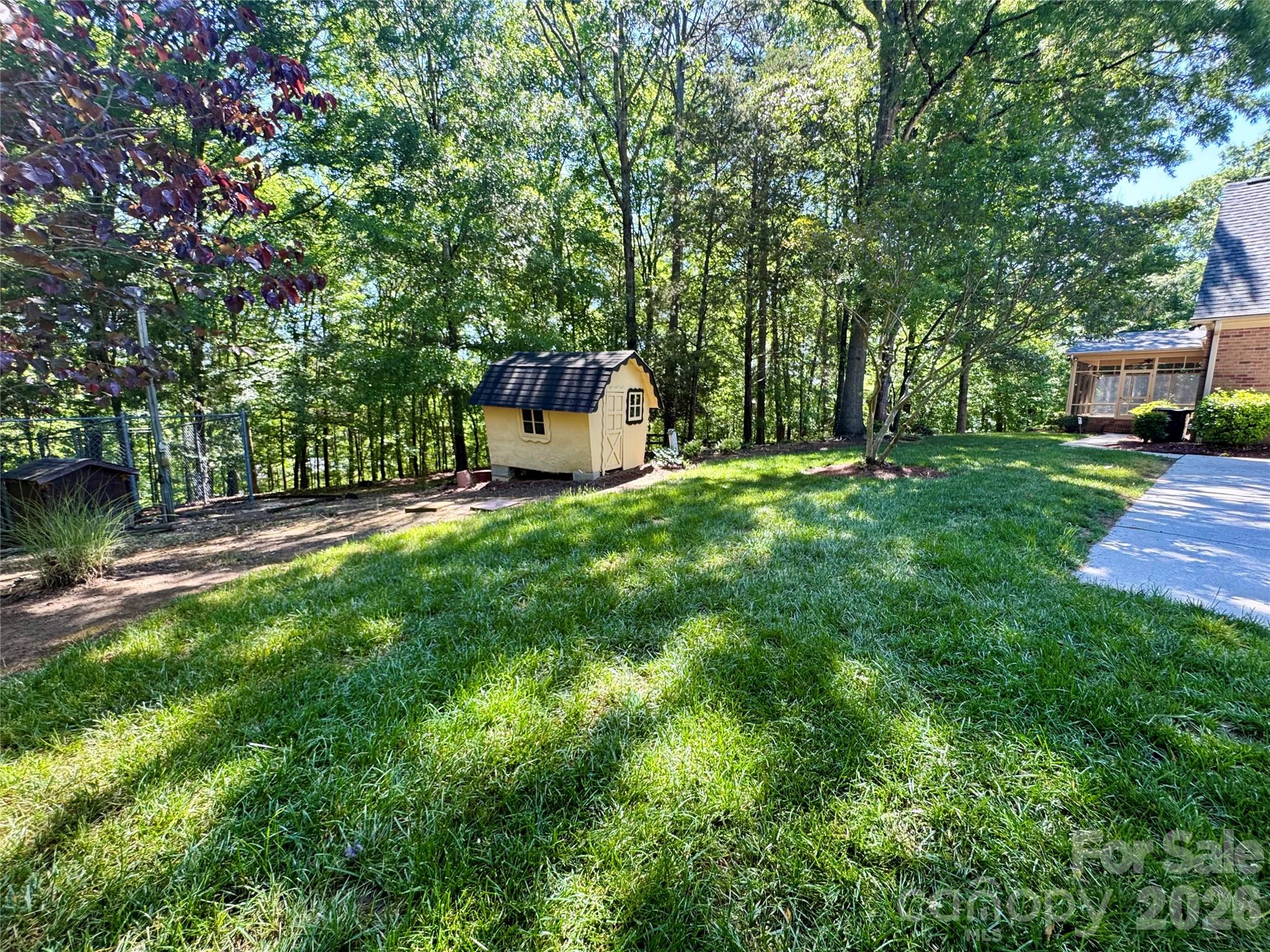 500 Woodend Drive SE — Concord