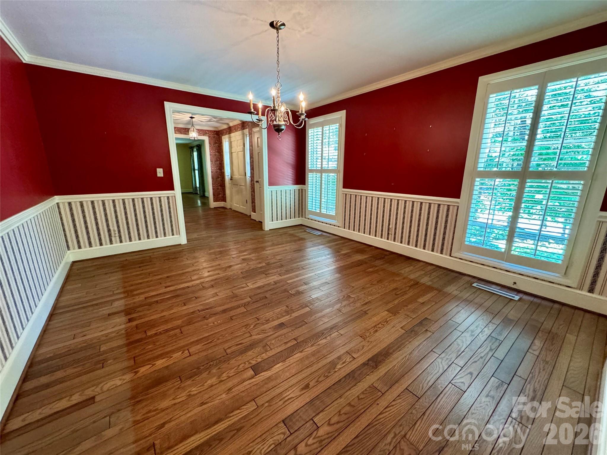 500 Woodend Drive SE — Concord