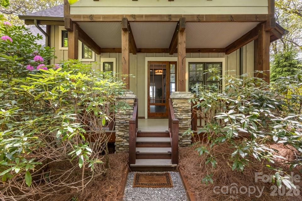 48 Bearfoot Lane — Highlands