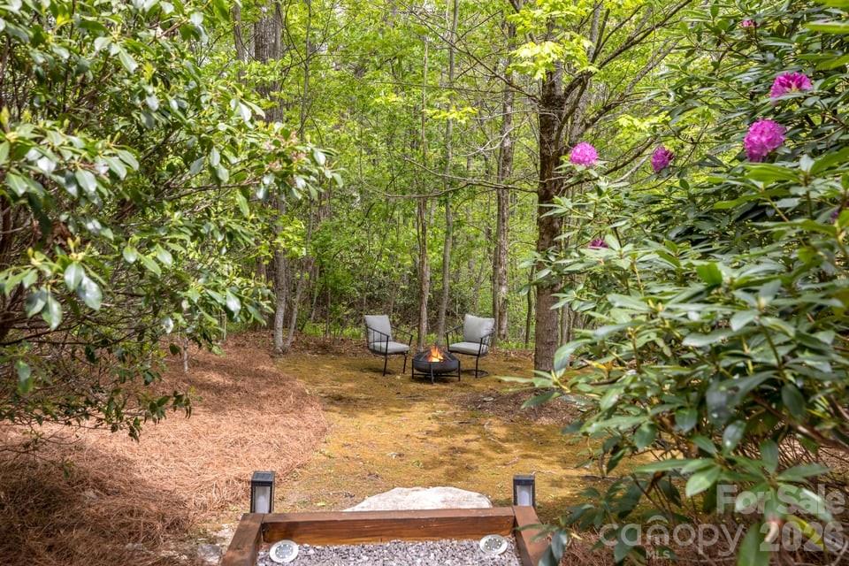 48 Bearfoot Lane — Highlands