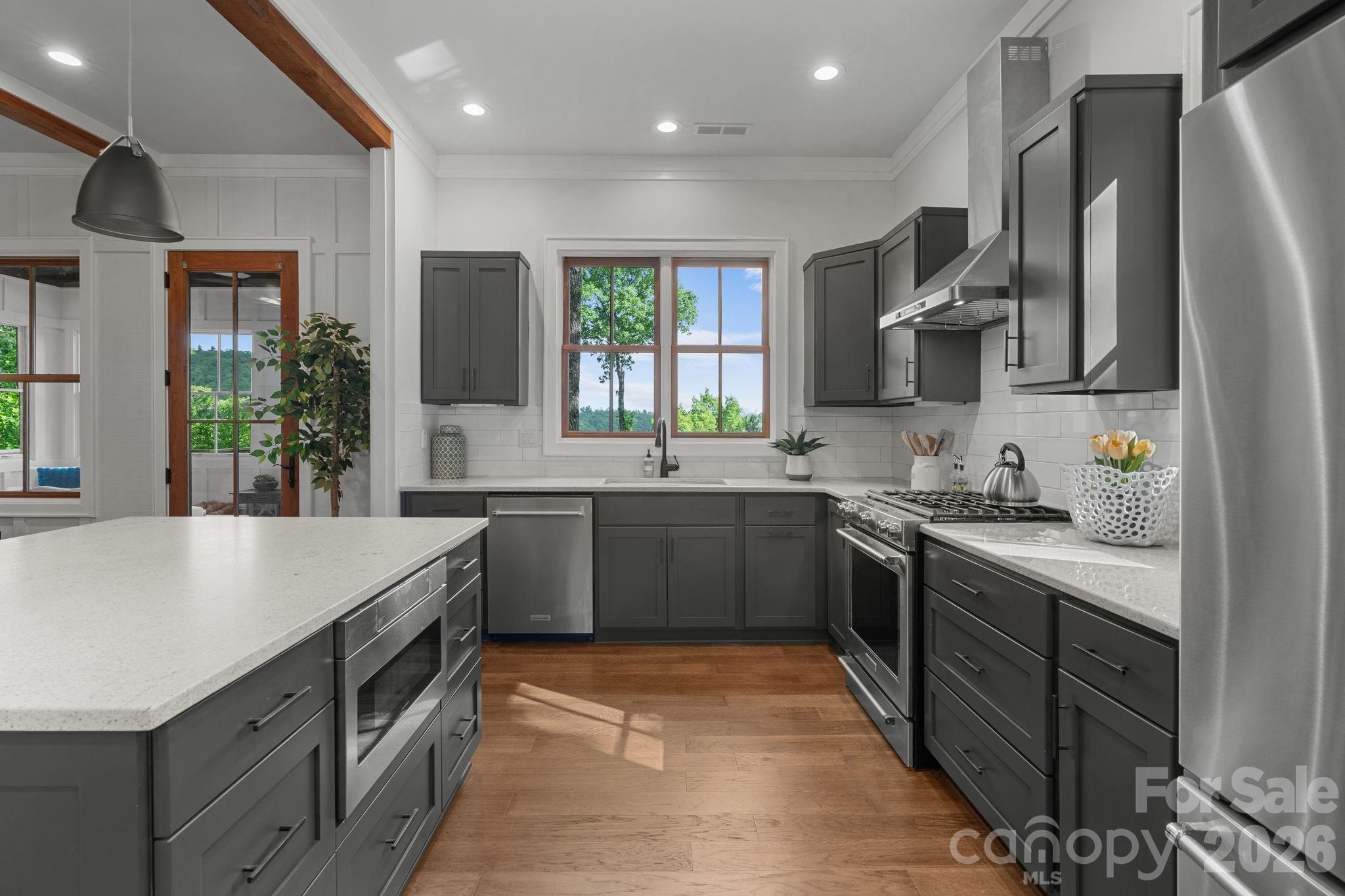48 Bearfoot Lane — Highlands