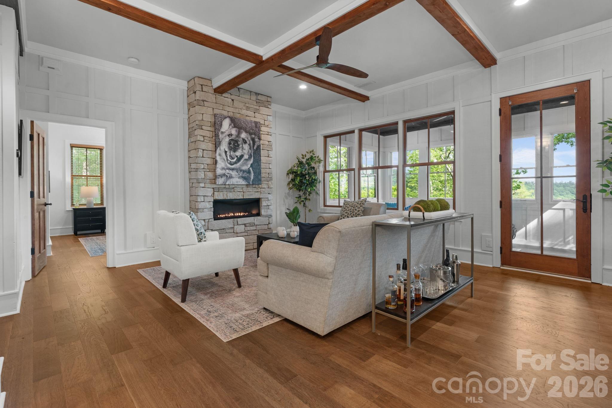 48 Bearfoot Lane — Highlands