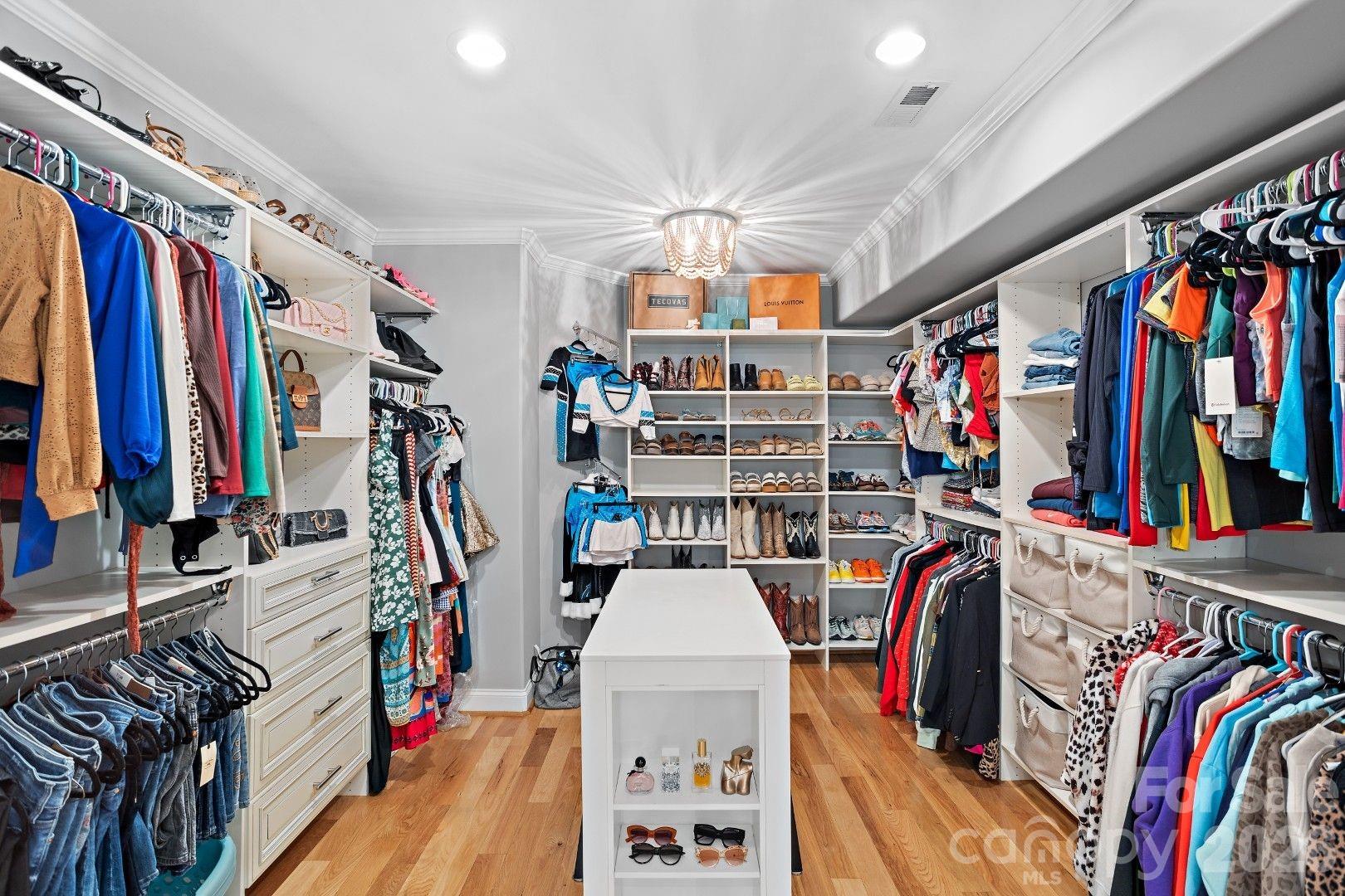 808 Brookberry Farm Circle — Winston Salem