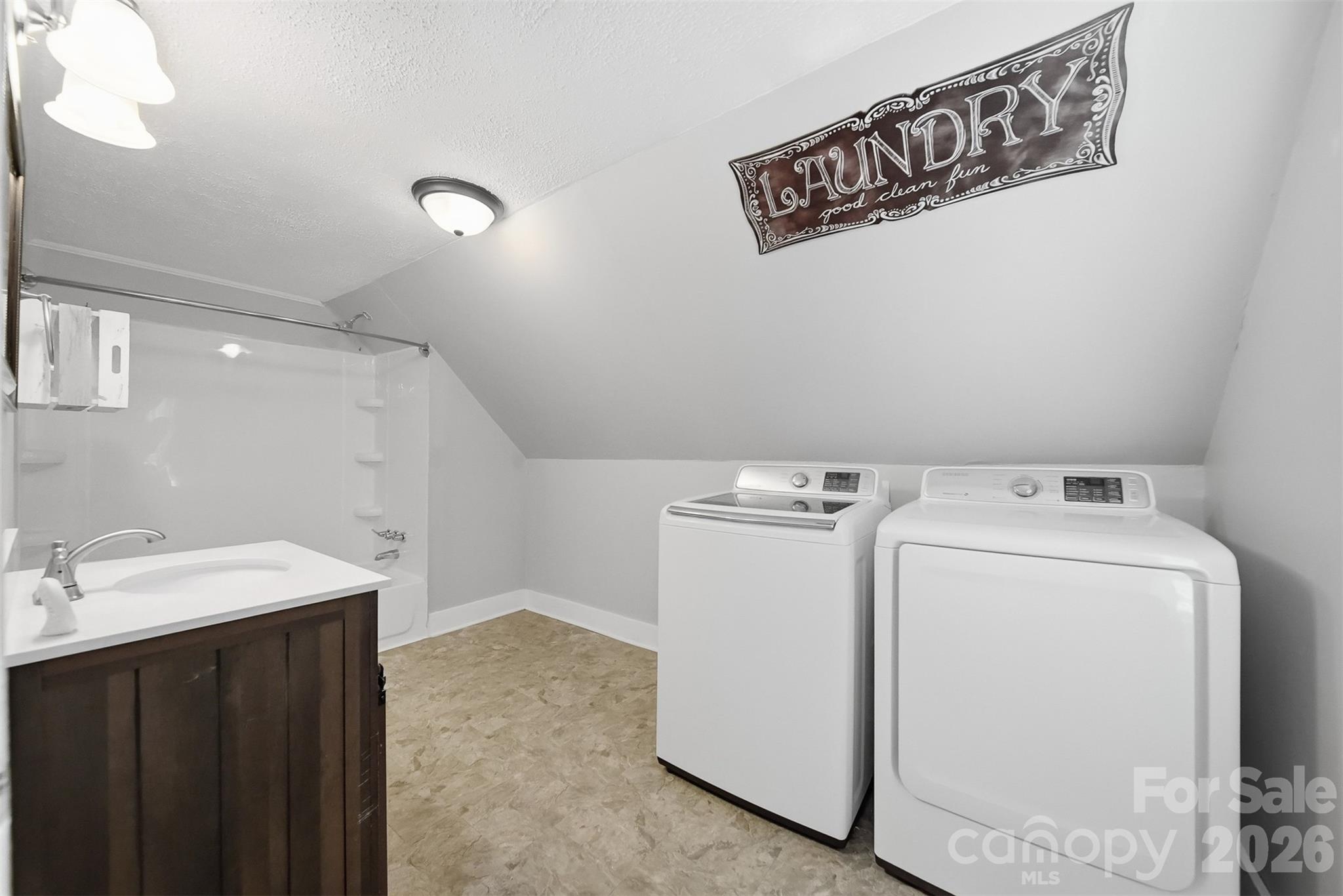 210 Valdese Drive — Morganton