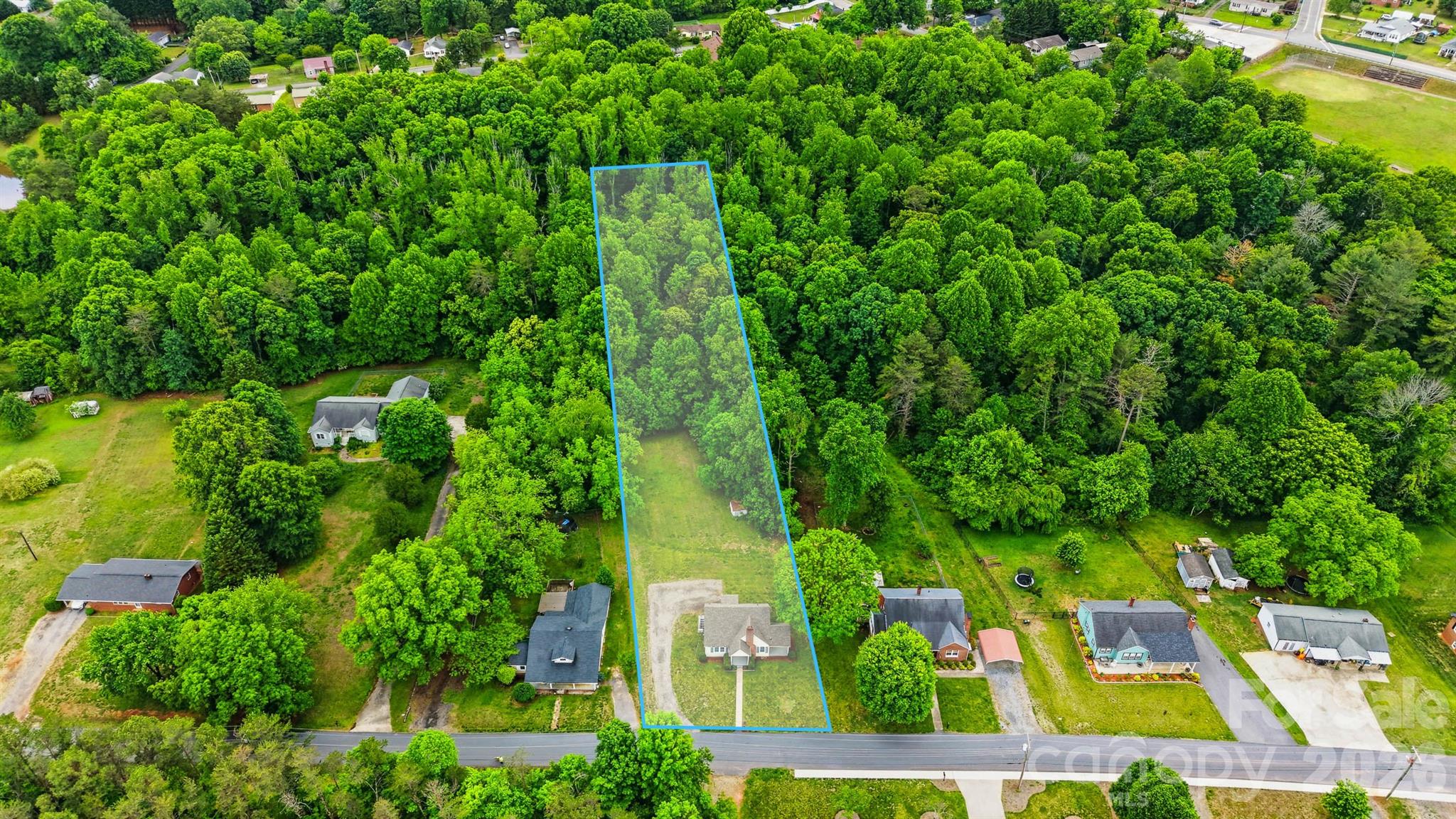 210 Valdese Drive — Morganton