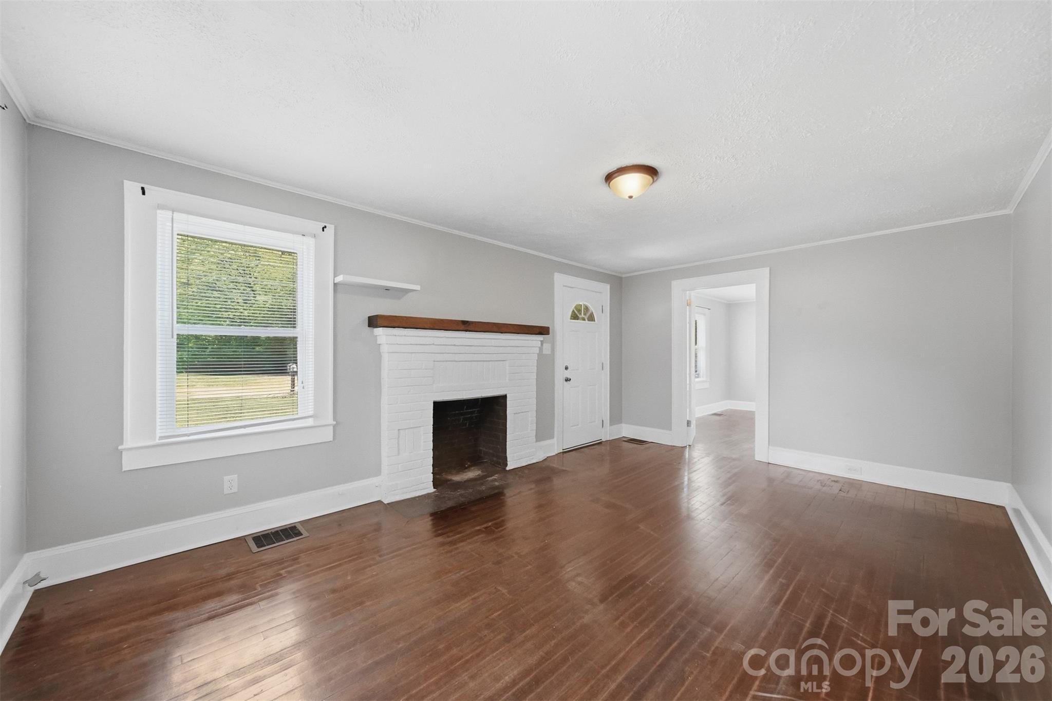 210 Valdese Drive — Morganton