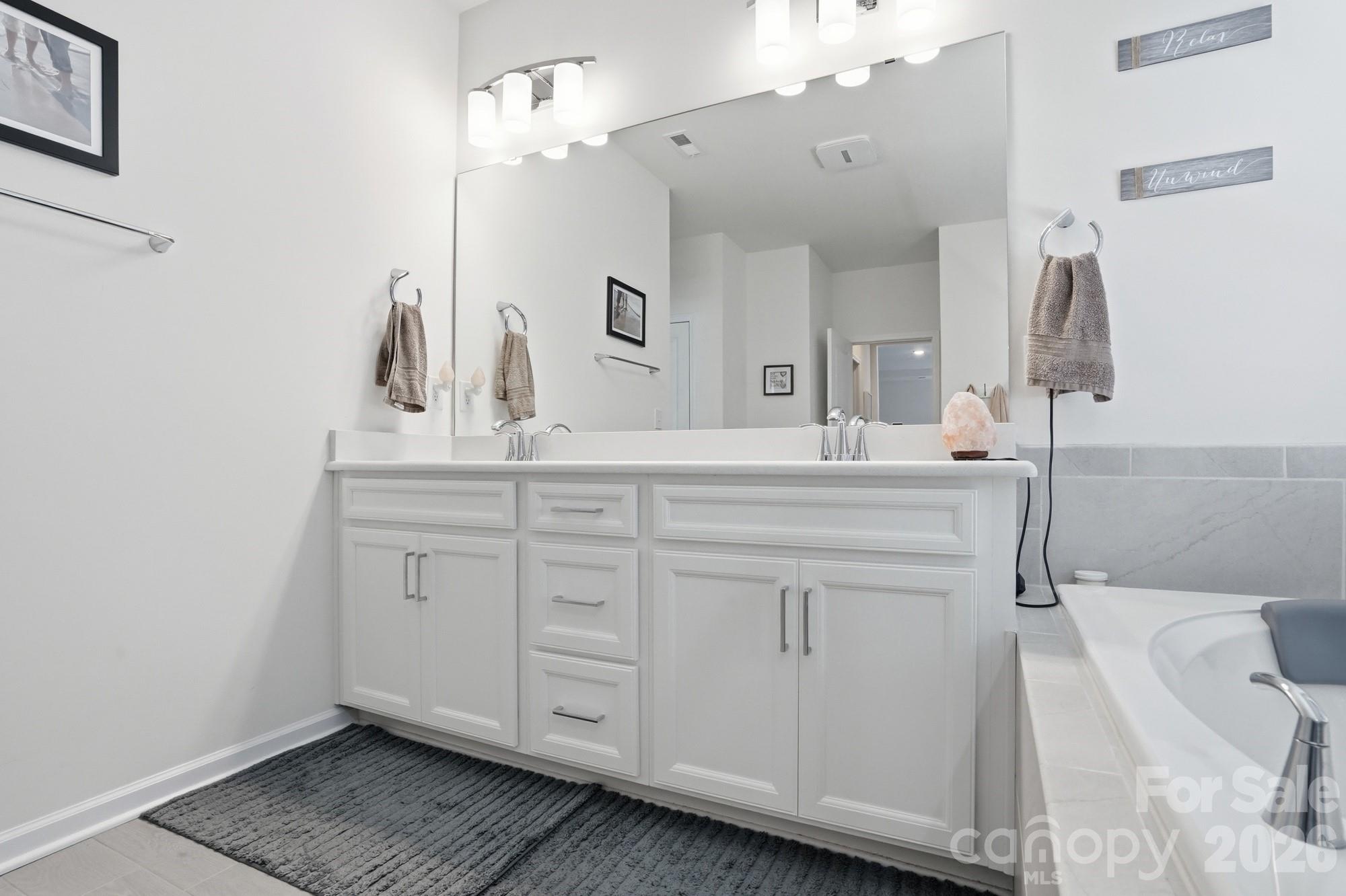 7924 Creek Park Drive — Denver
