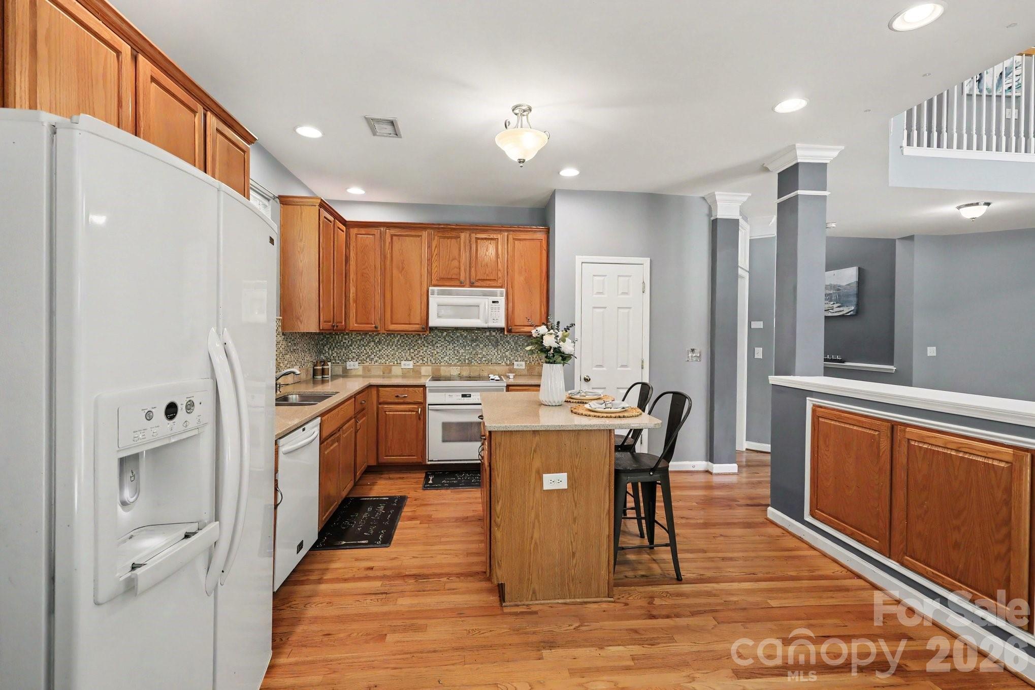 5604 Edgeweir Court — Charlotte