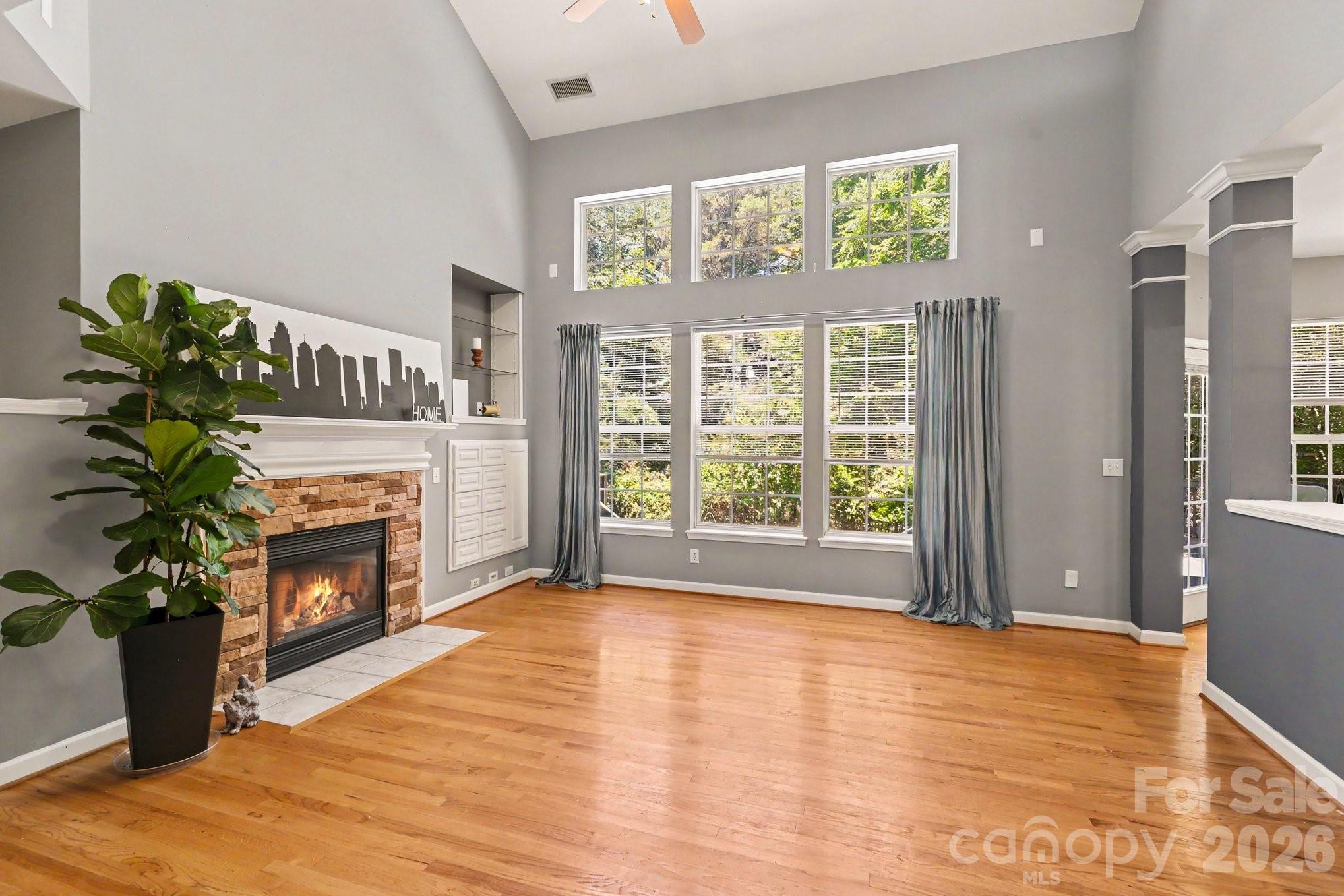 5604 Edgeweir Court — Charlotte