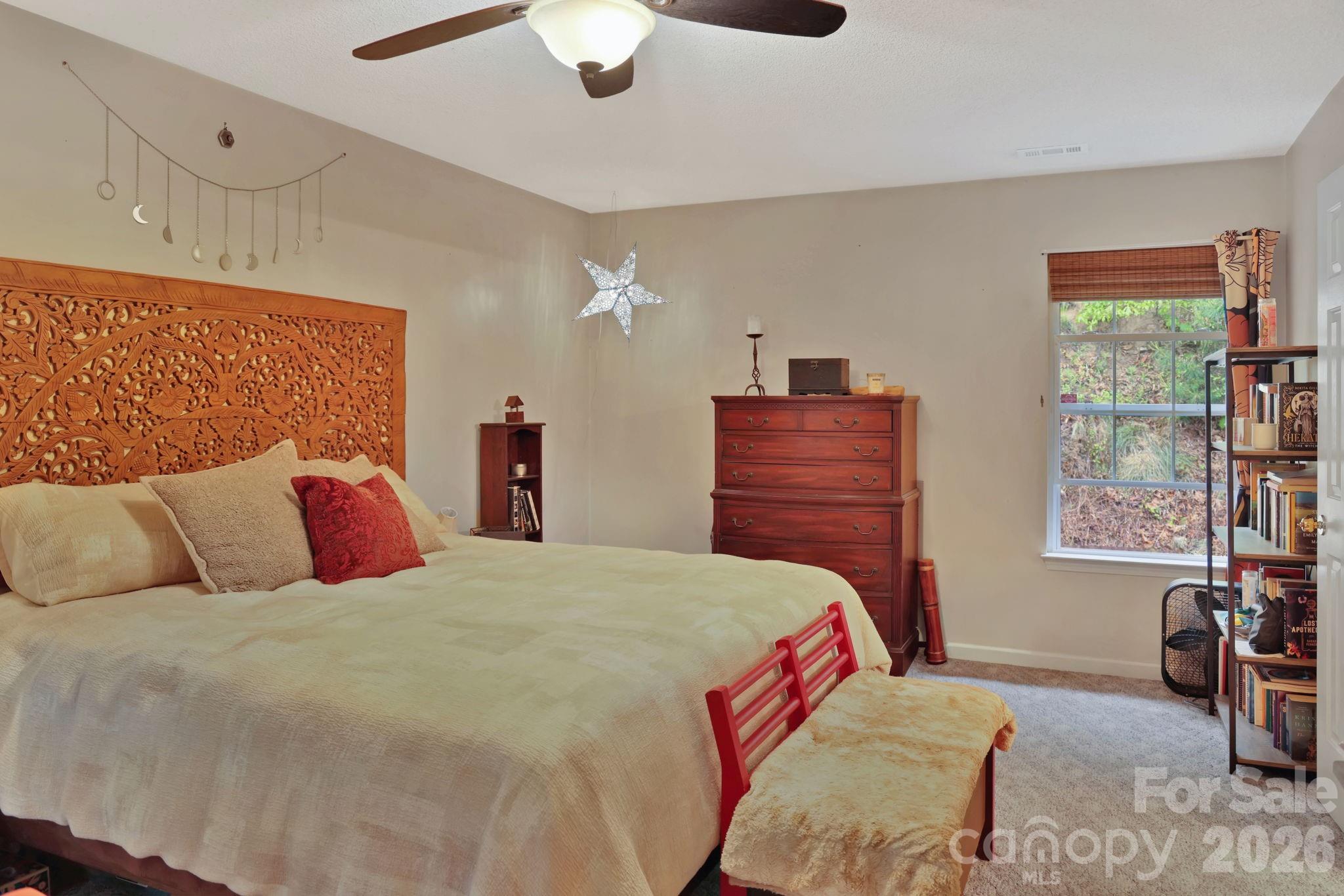 1798 New Stock Road — Weaverville