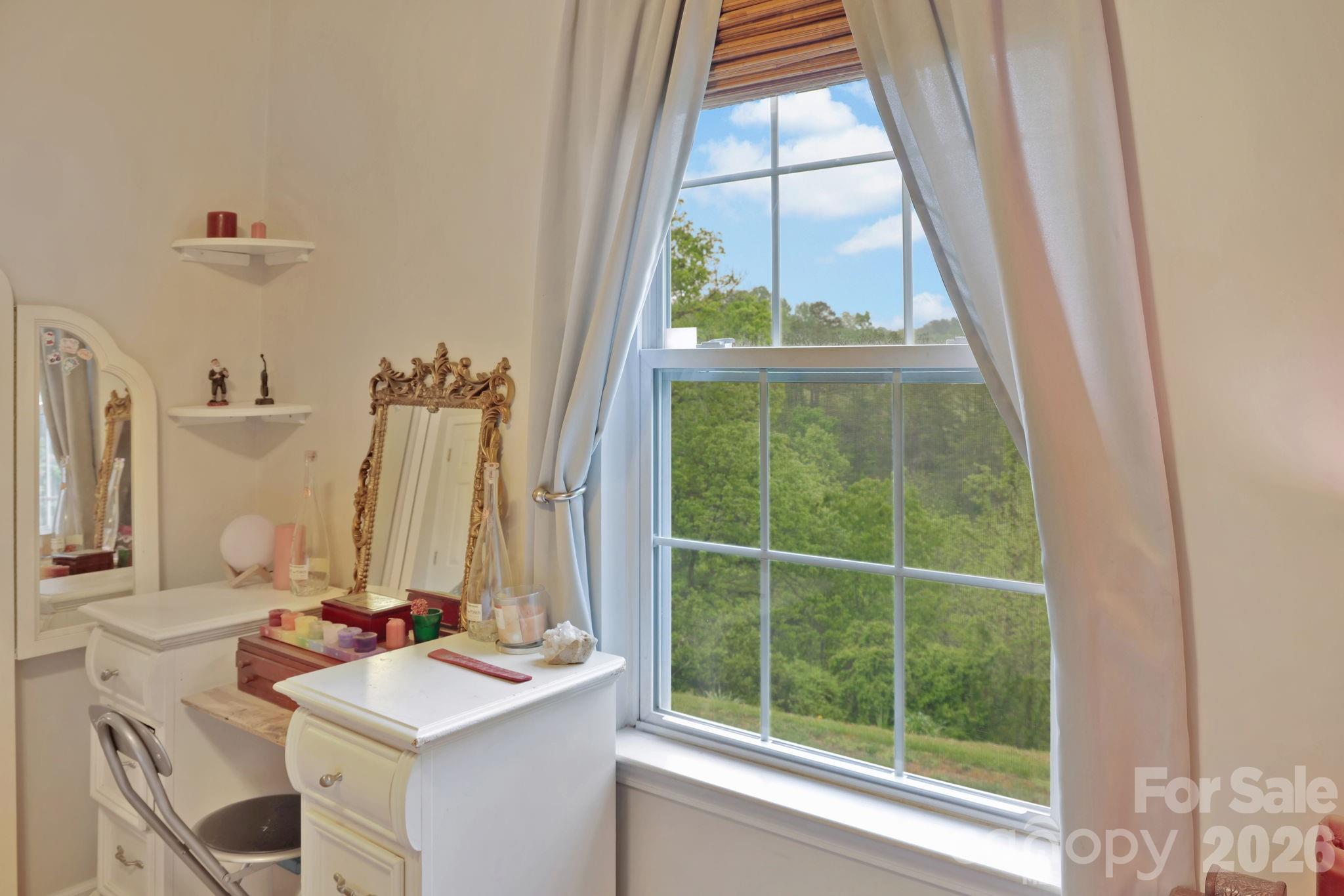 1798 New Stock Road — Weaverville