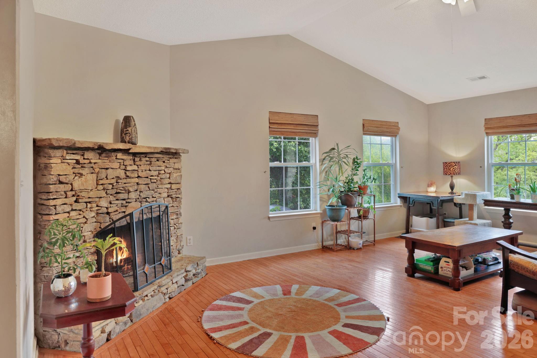 1798 New Stock Road — Weaverville