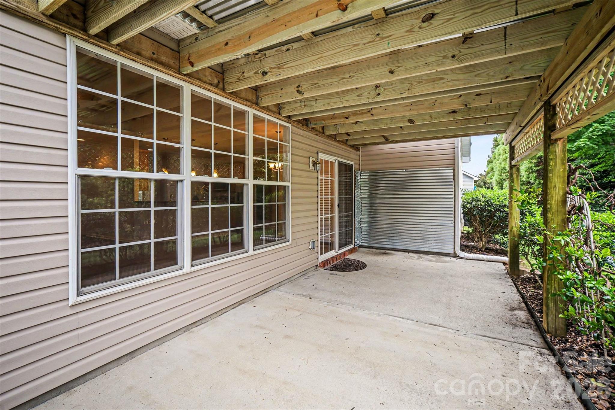 1116 Millbank Drive — Matthews