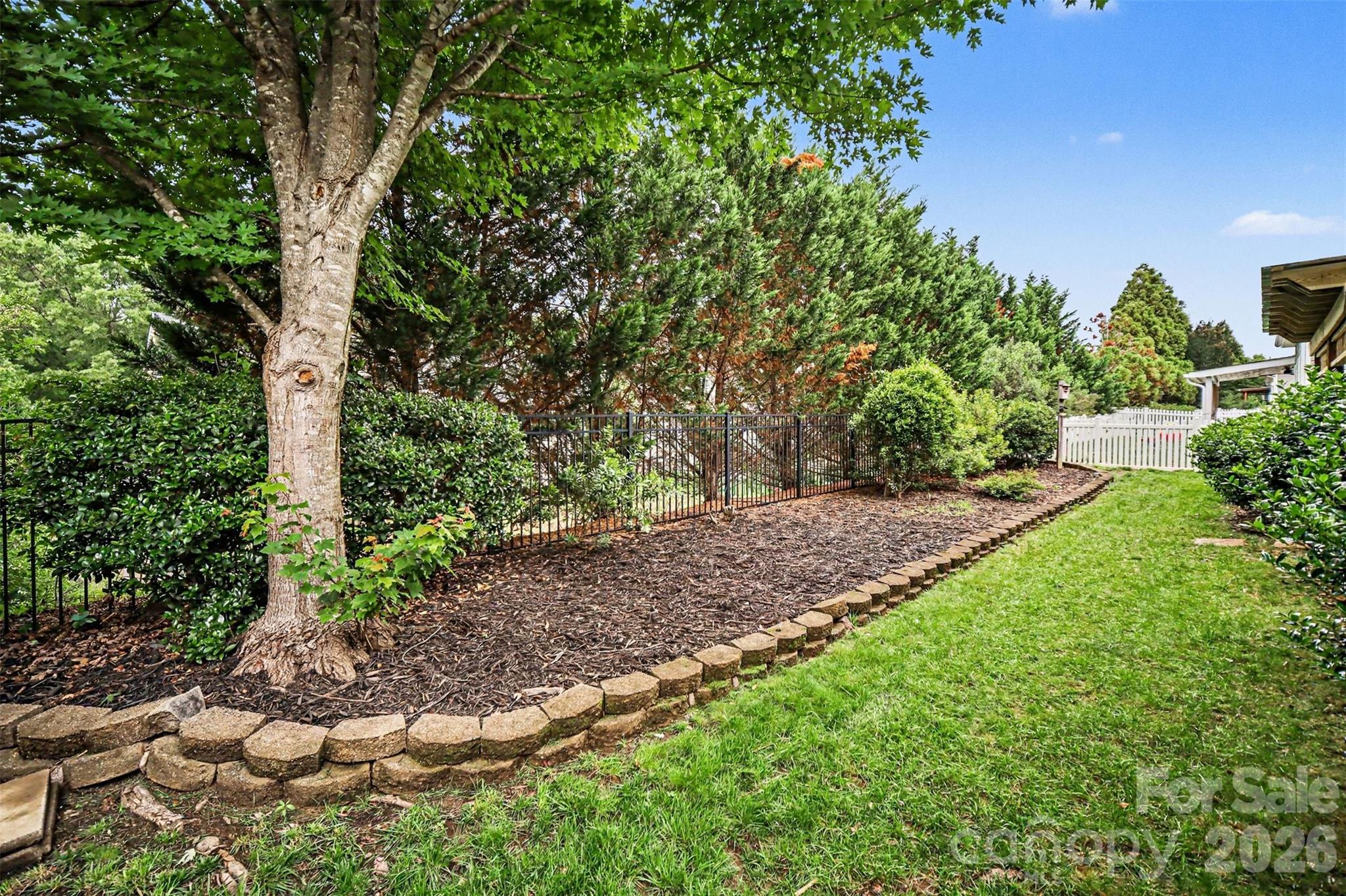 1116 Millbank Drive — Matthews