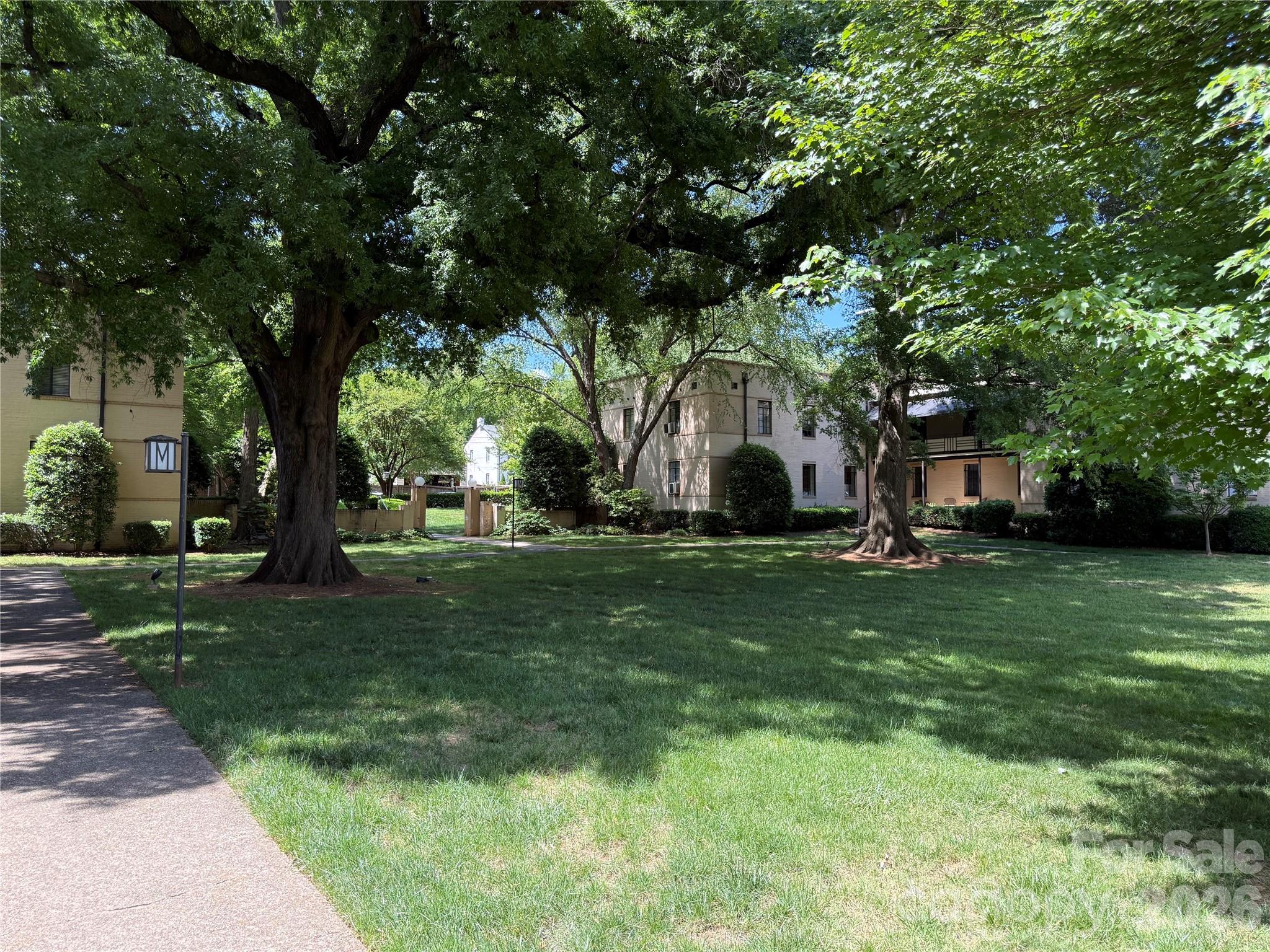 1121 Myrtle Avenue #15 — Charlotte