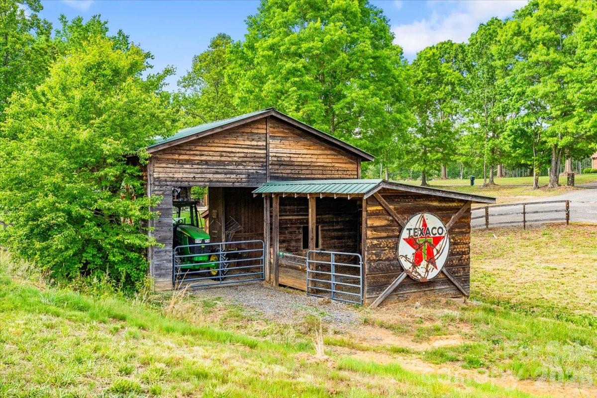 1448 Liberty Church Road — Mocksville