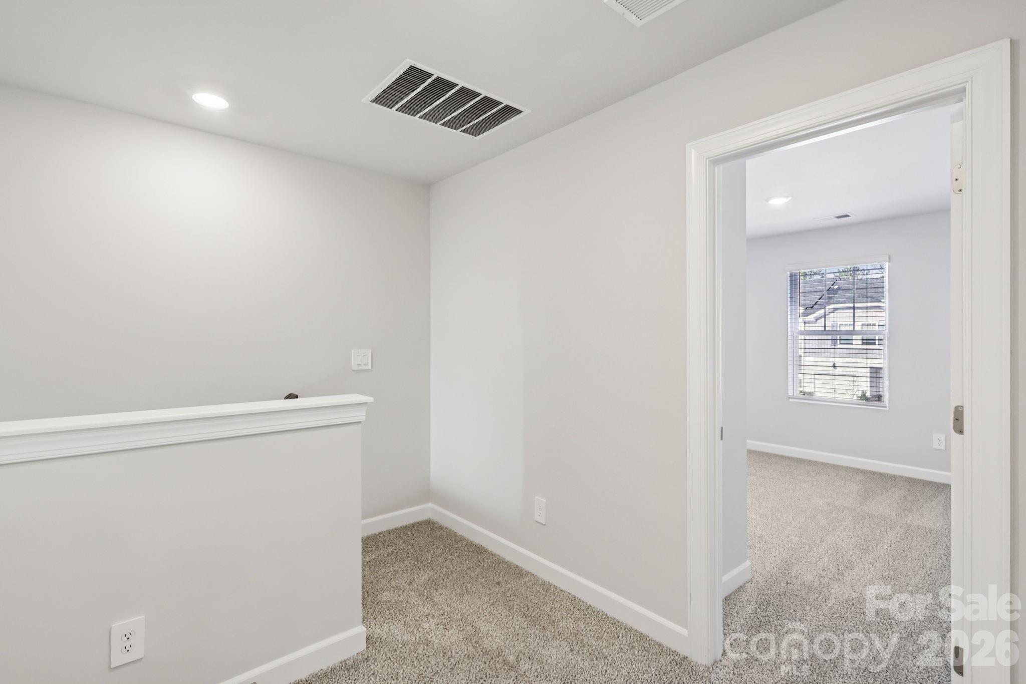 9044 Foggy Brook Loop — Charlotte