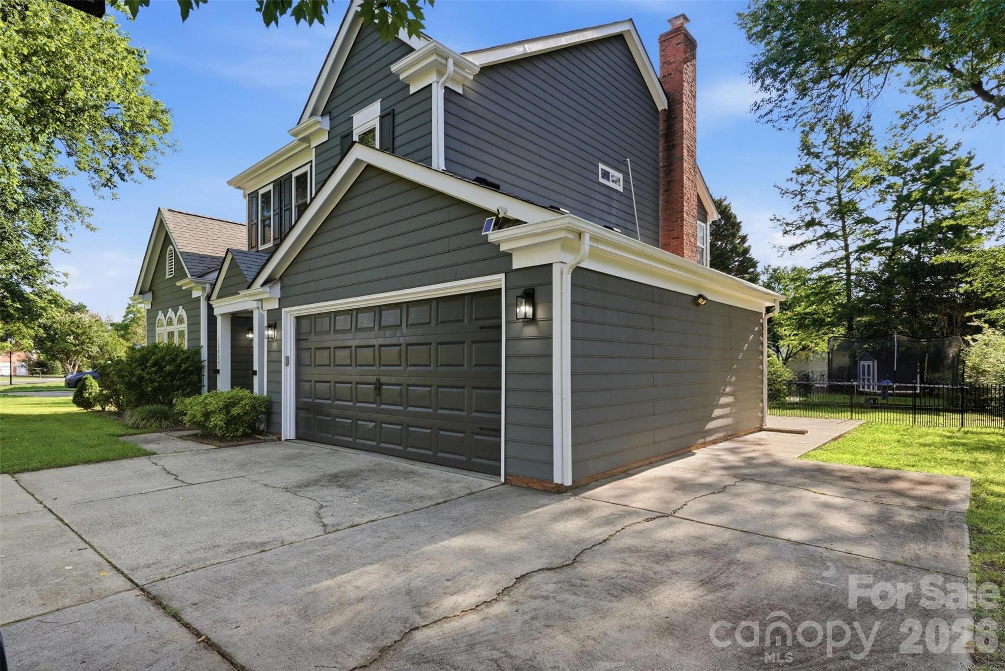 12025 Freshwell Road — Charlotte
