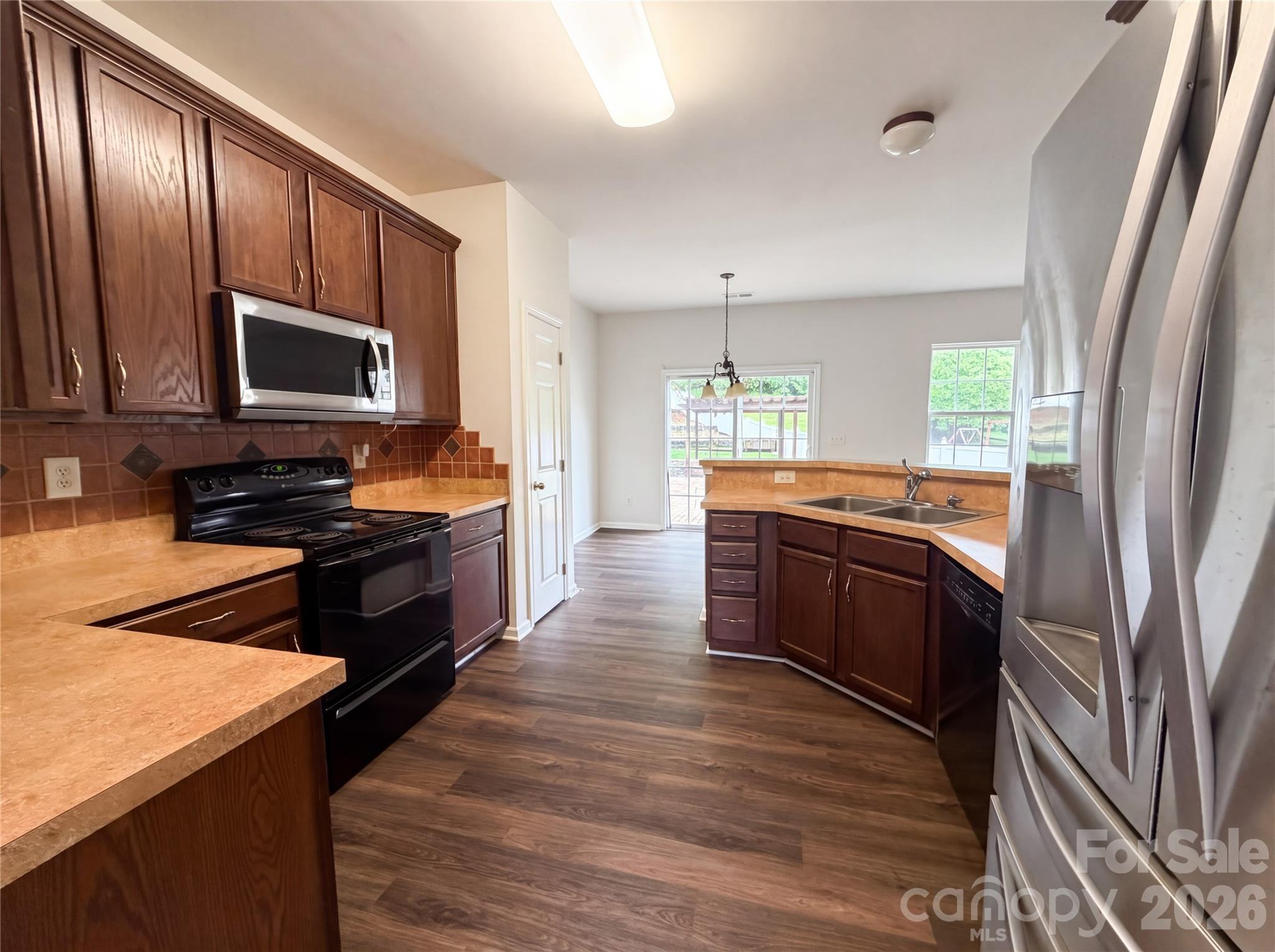 8702 Bell Song Lane — Huntersville