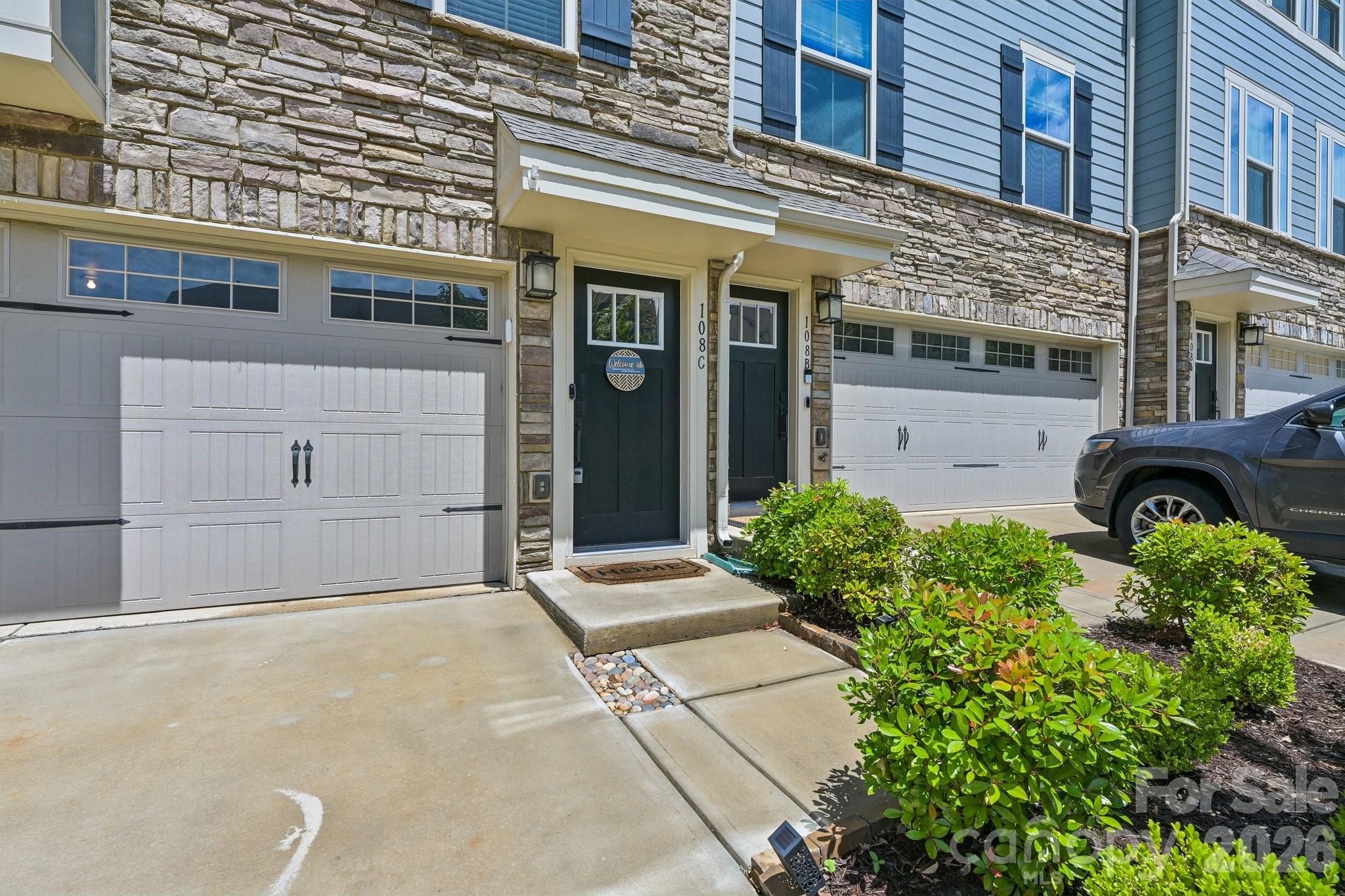 108 Helm Lane — Mooresville