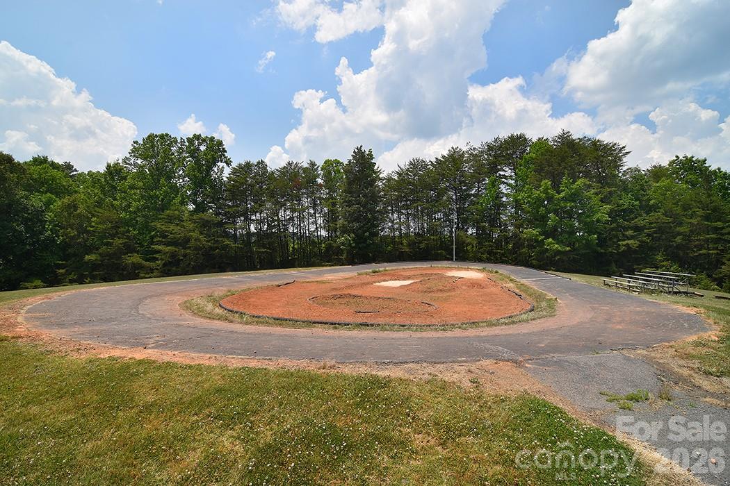 132 Blue Bird Drive — New London