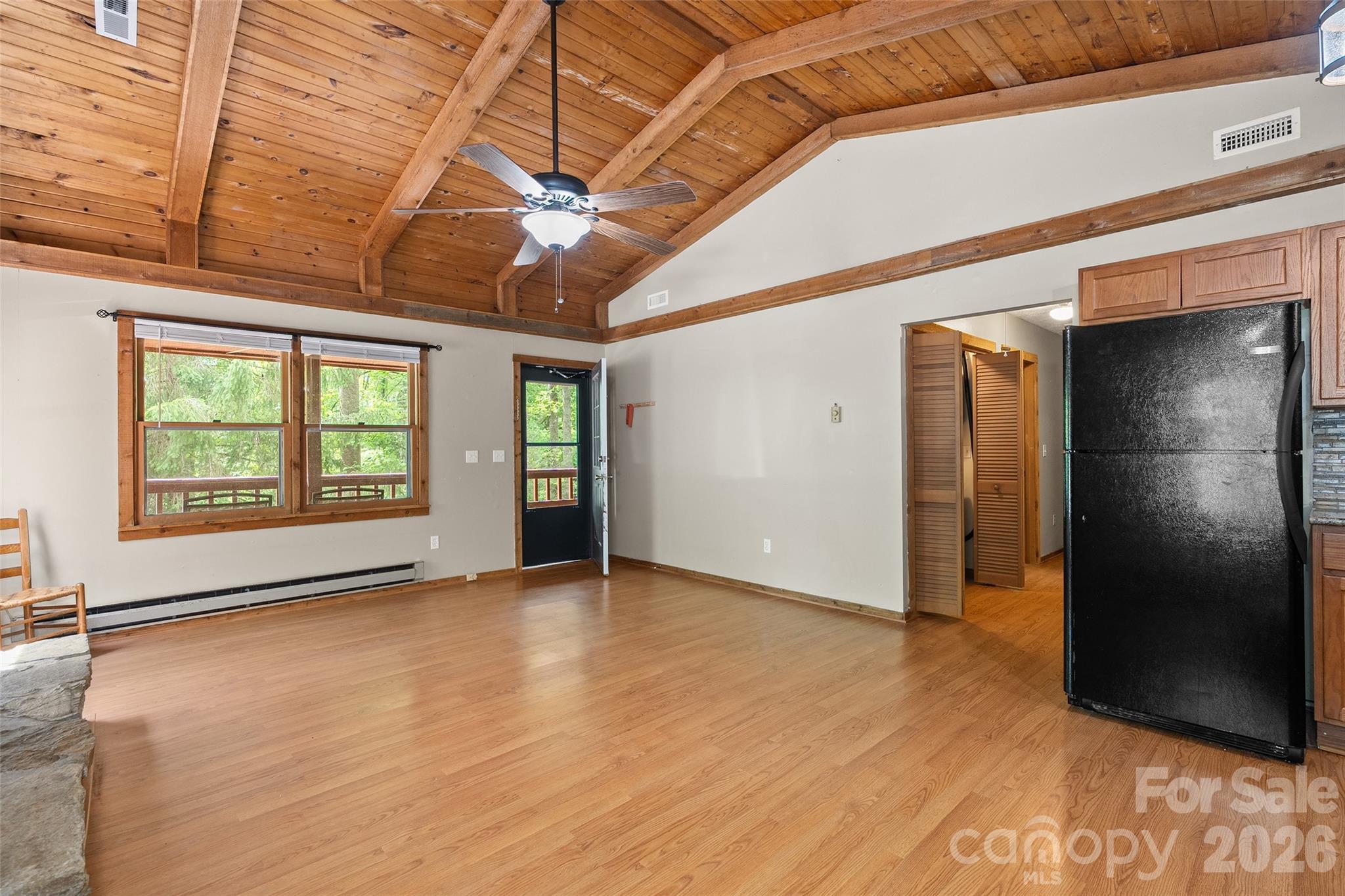 107 Pretty View Lane — Waynesville