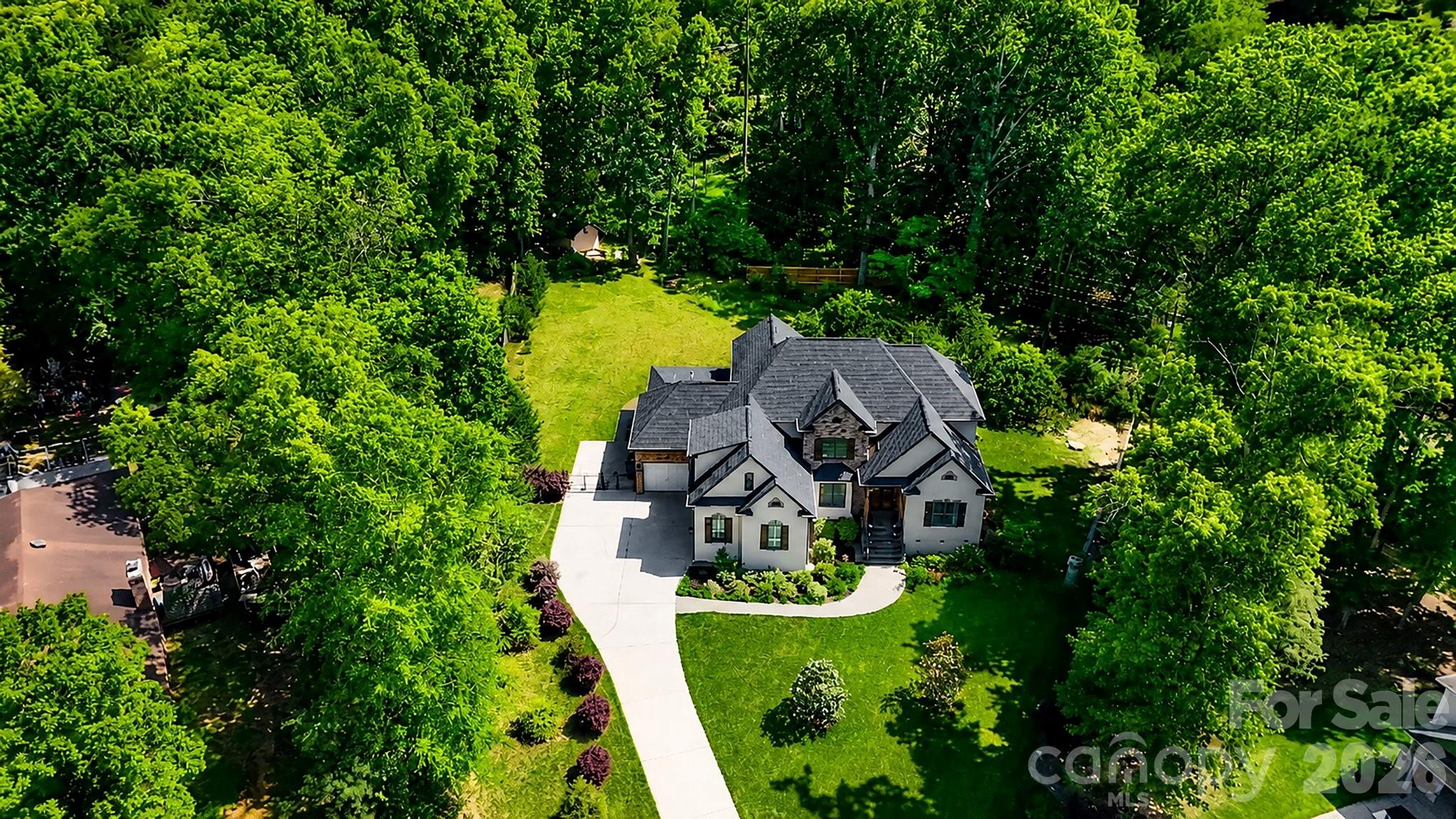7304 River Valley Court — Mint Hill