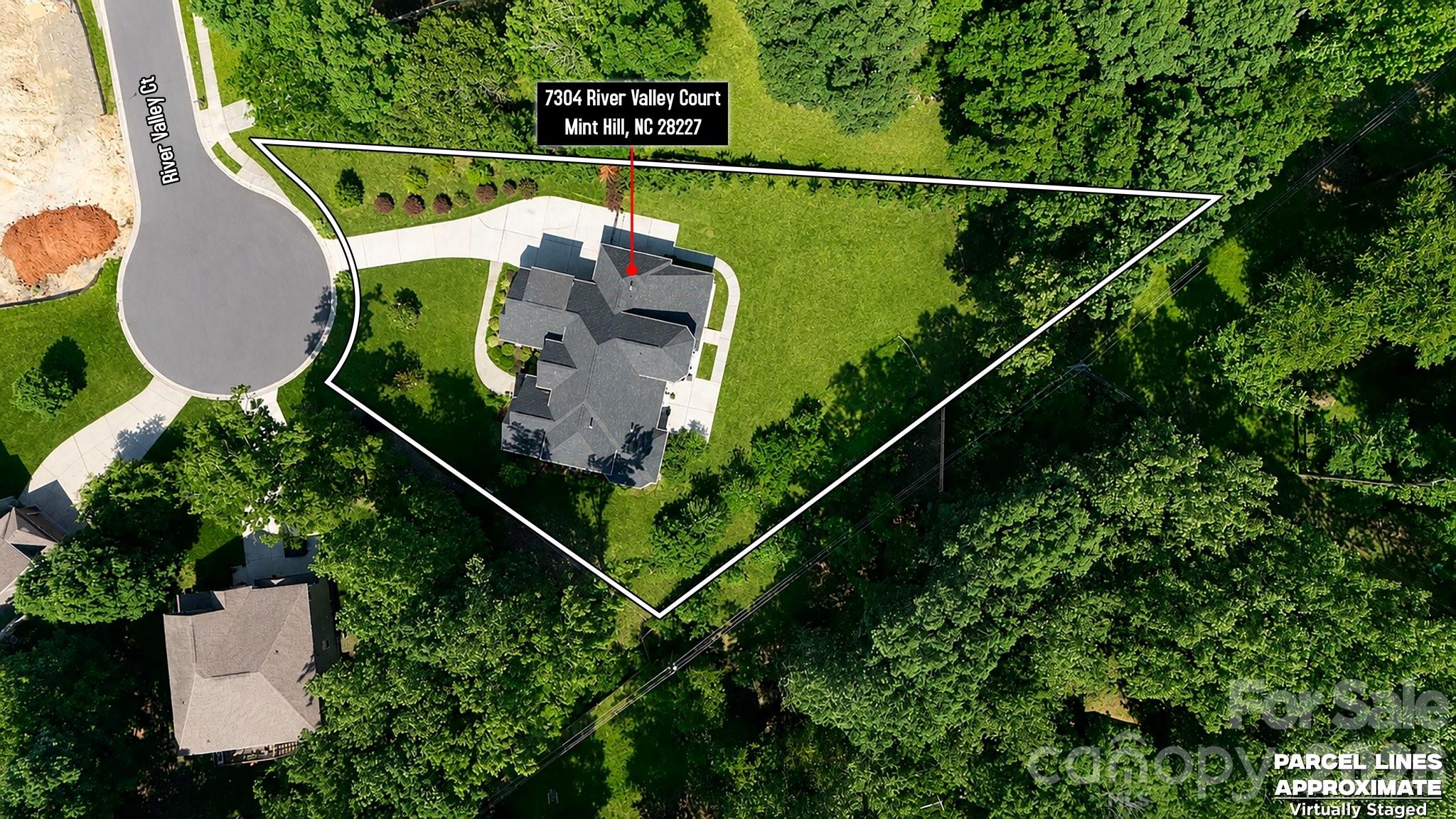 7304 River Valley Court — Mint Hill