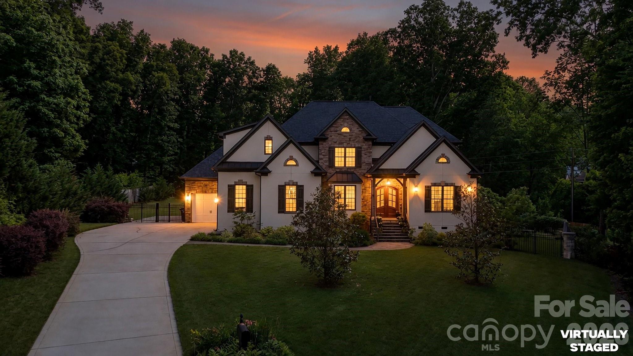 7304 River Valley Court — Mint Hill