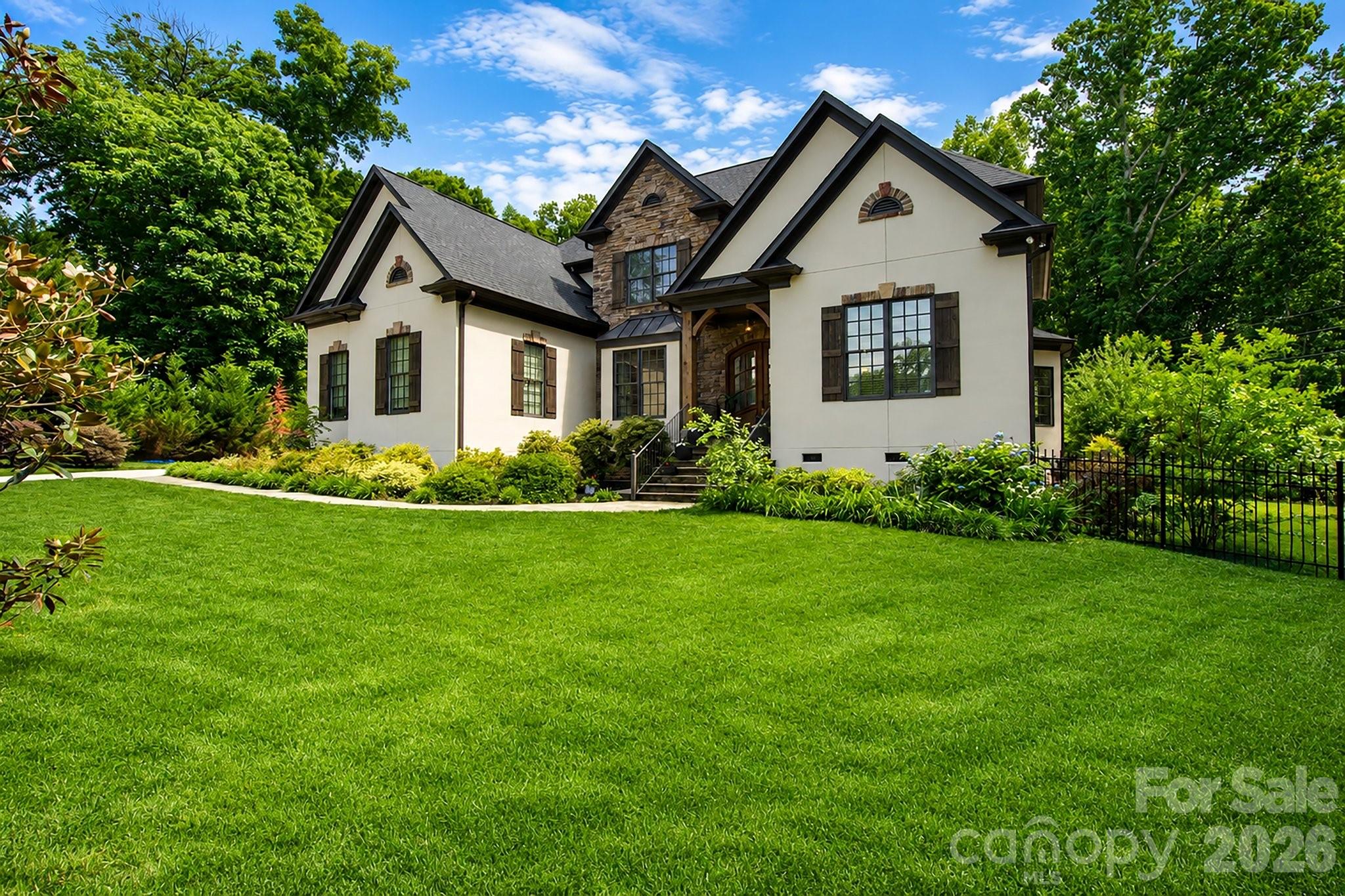 7304 River Valley Court — Mint Hill