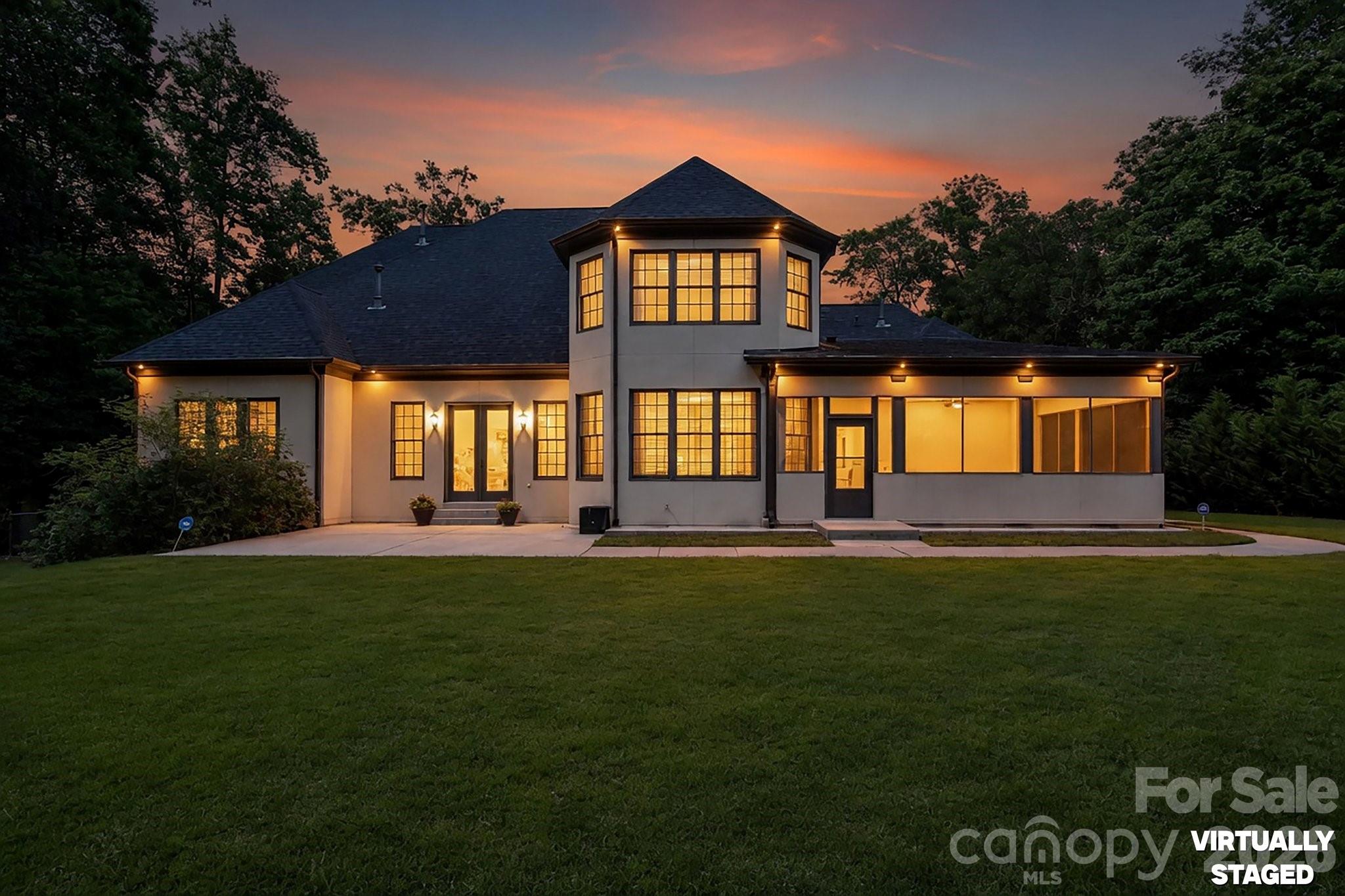 7304 River Valley Court — Mint Hill